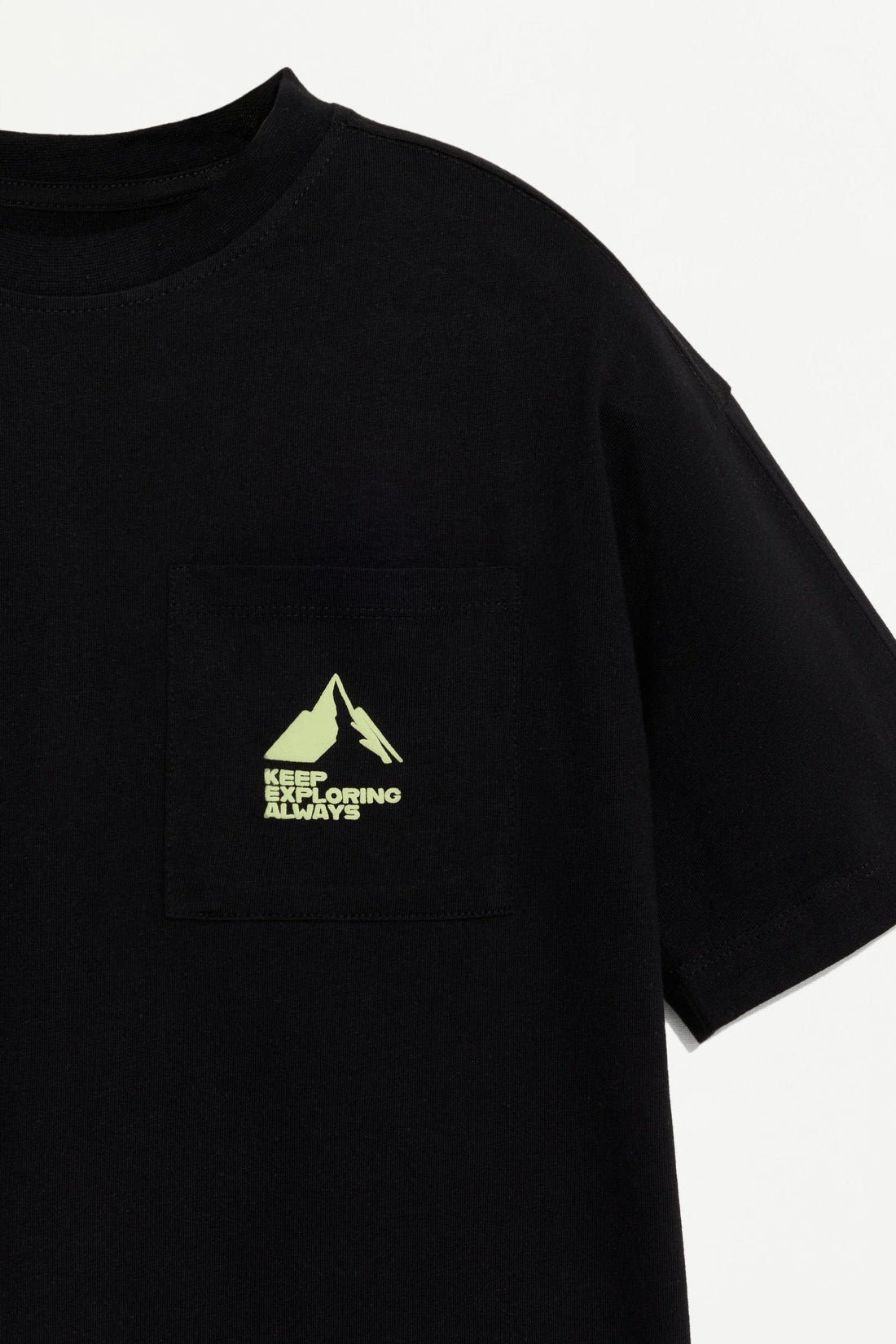 T-shirt with a maxi print on the back