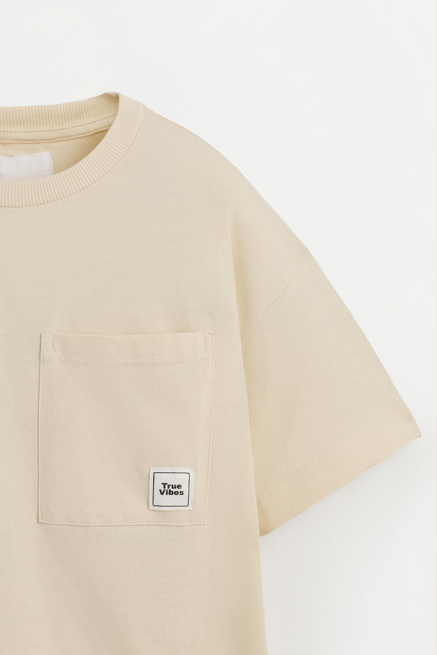 T-shirt and Bermuda shorts set
