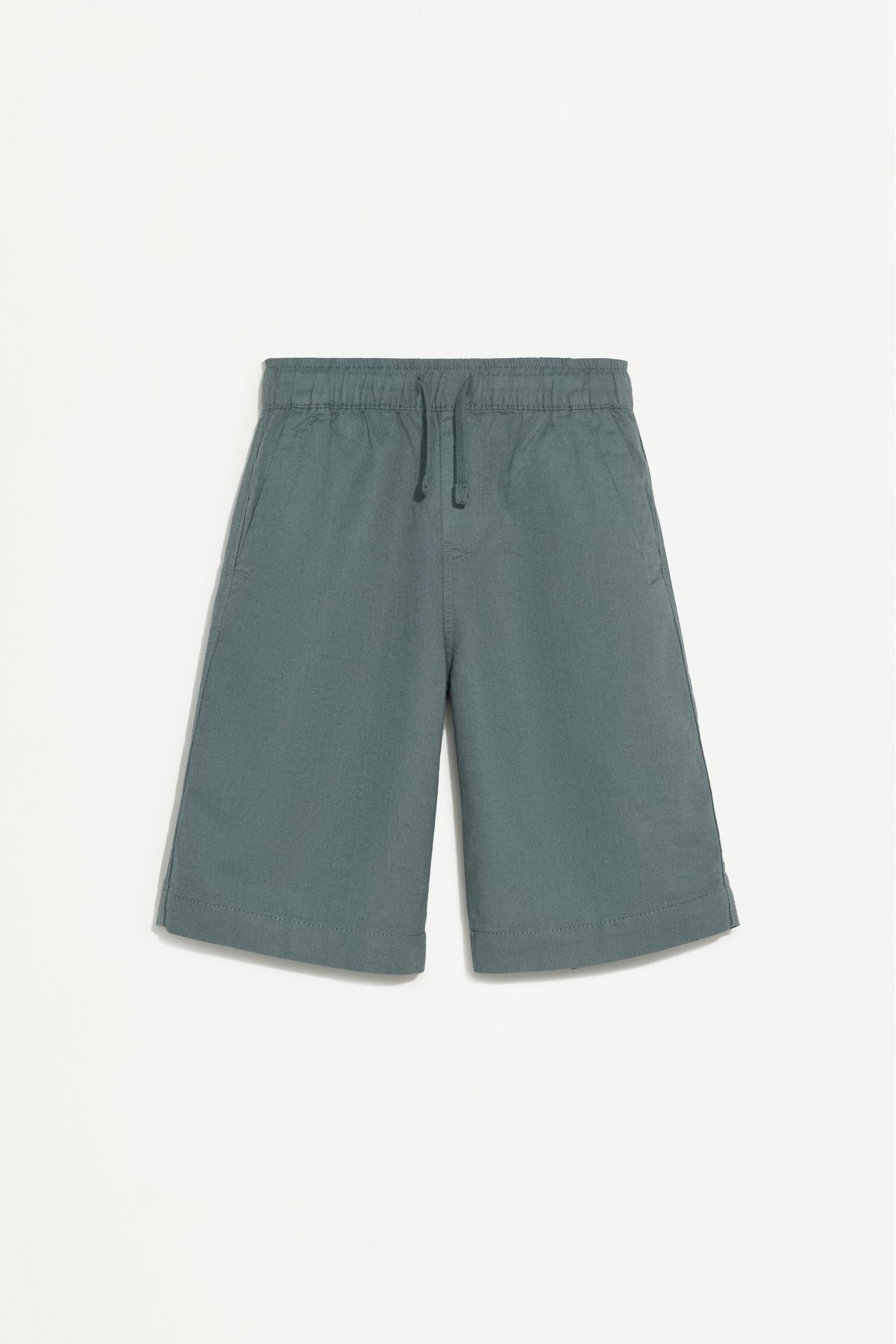 Rustic Bermuda shorts
