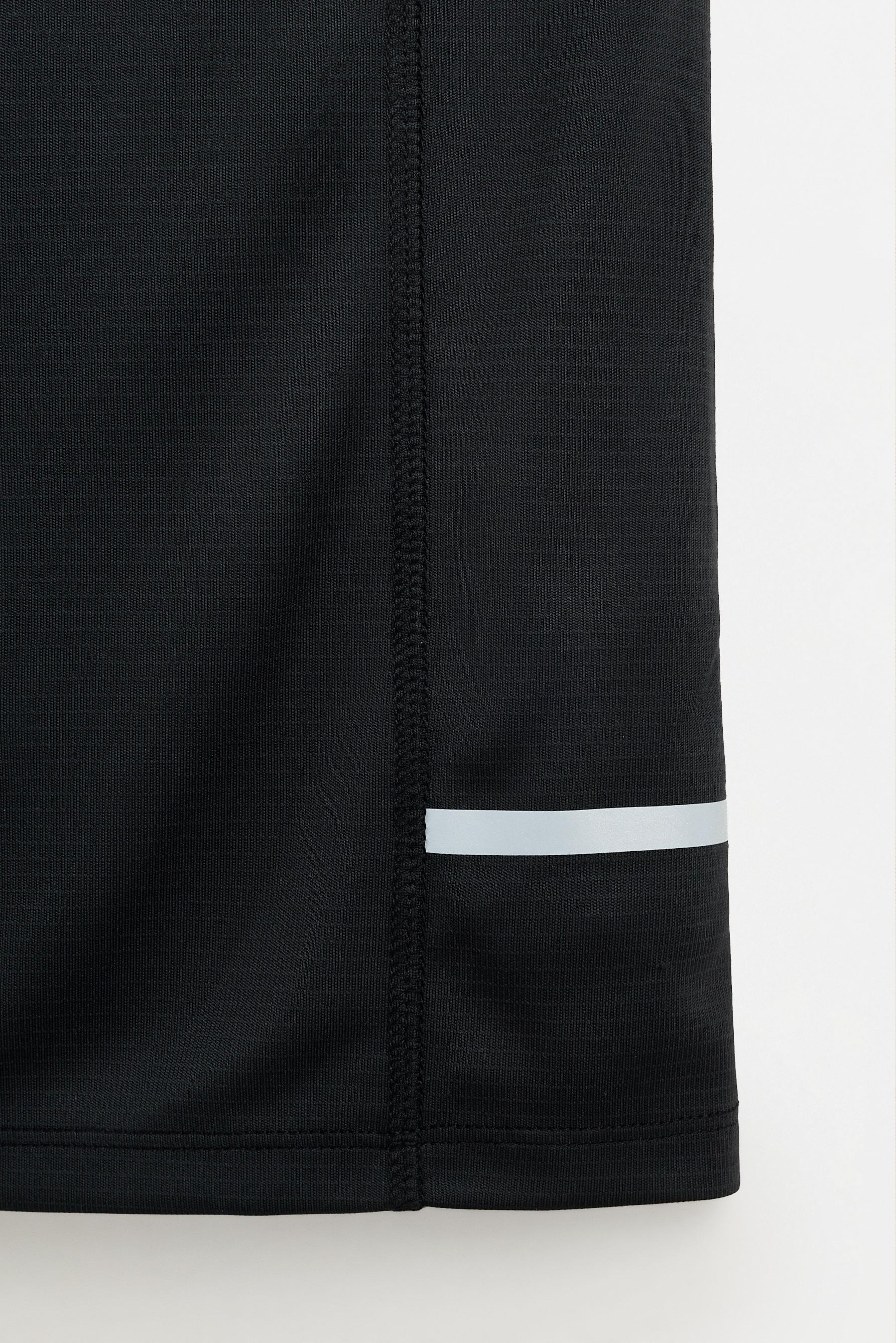 Sleeveless sports co-ord with Bermuda shorts