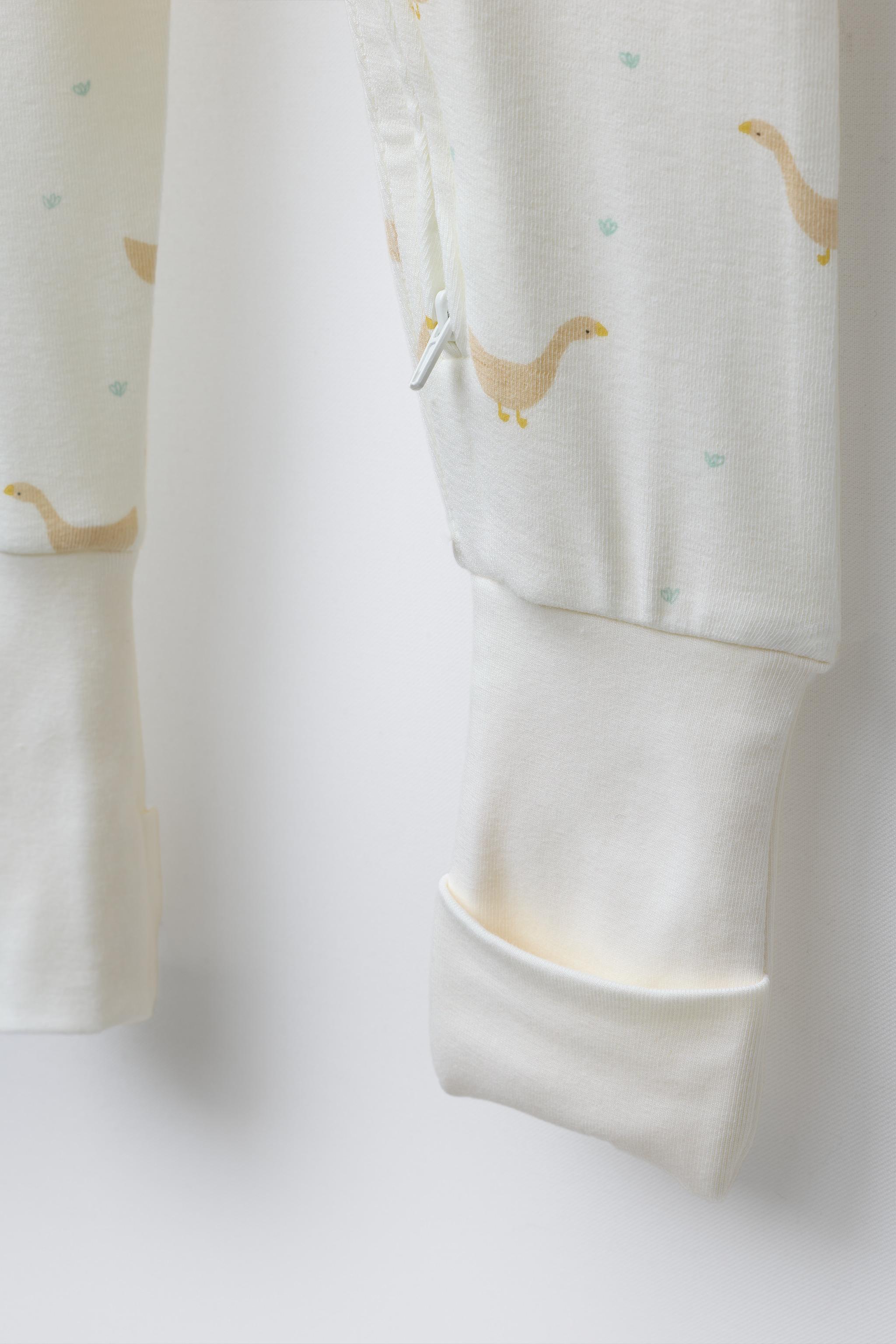 WARM DUCK CONVERTIBLE FOOT SLEEPSUIT