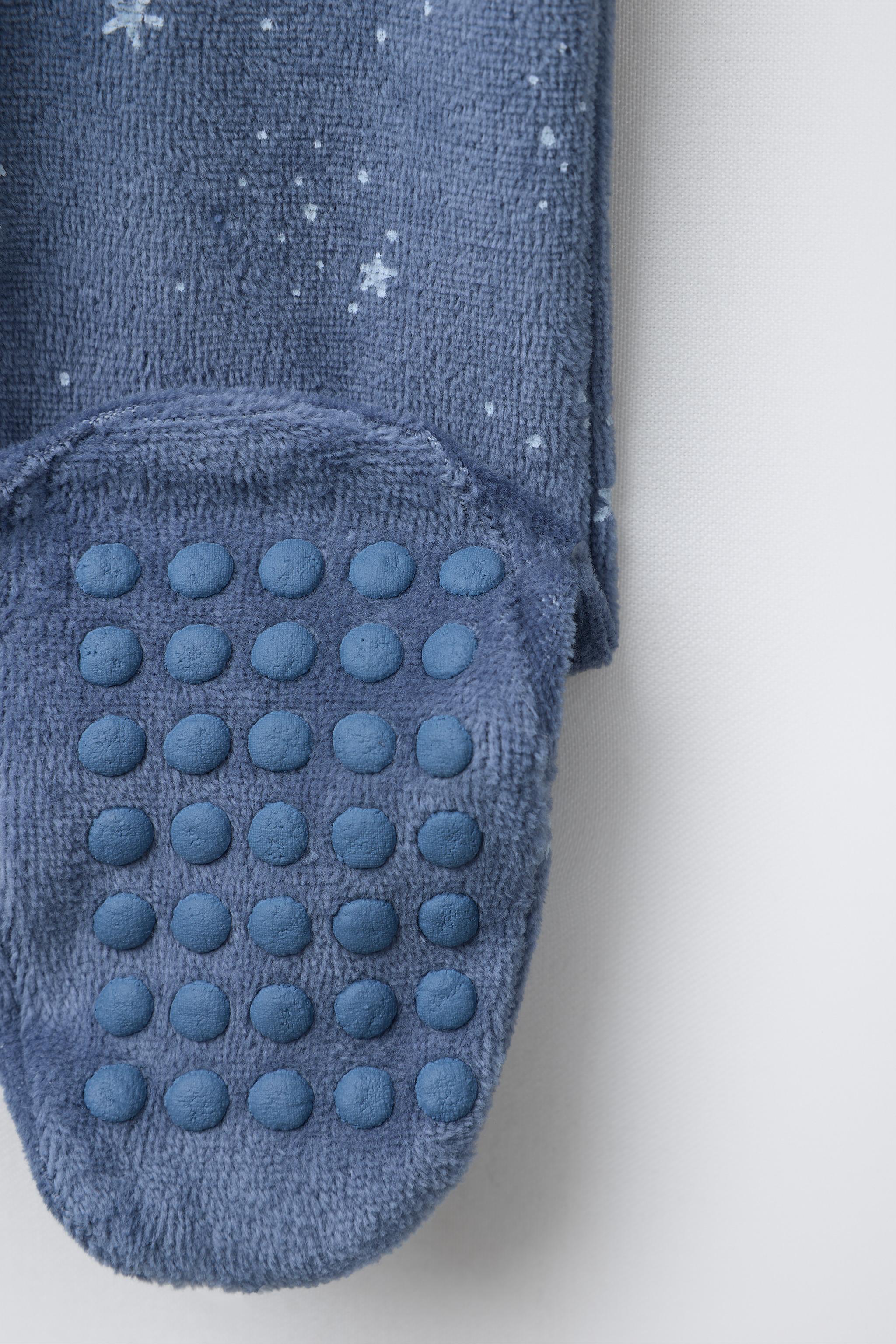 VELOUR STAR PRINT SLEEPSUIT