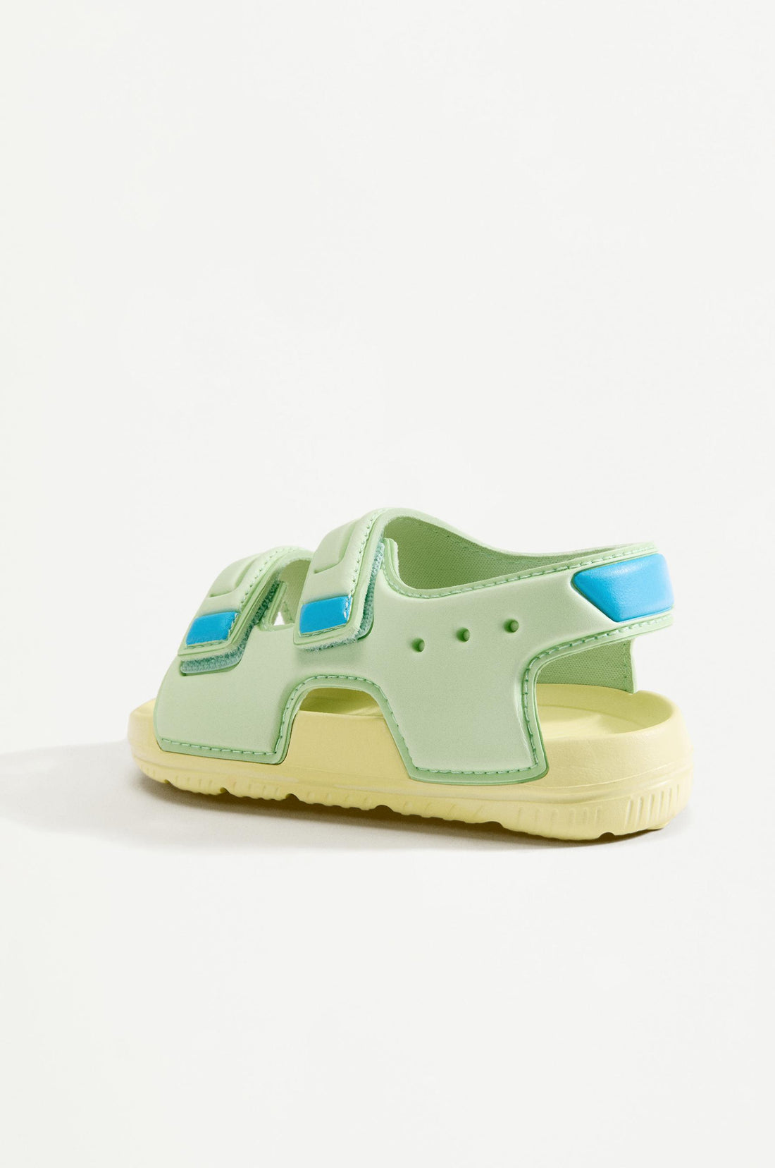 BATHROOM SANDALS