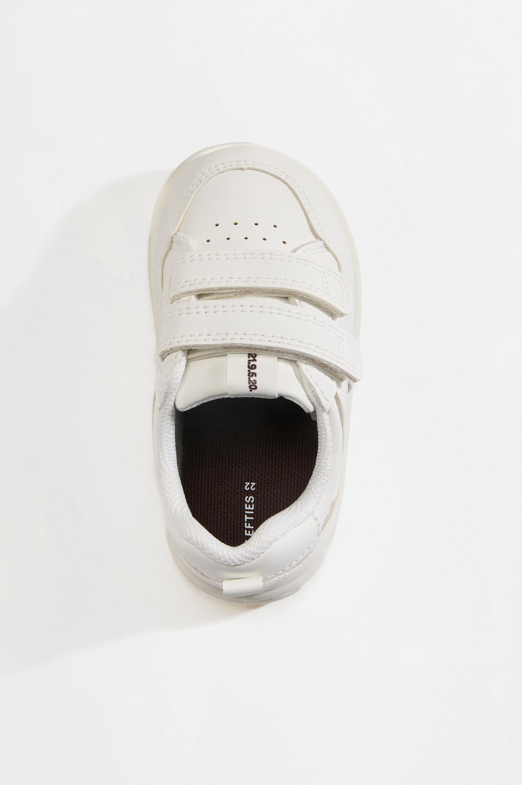 Barefoot sneakers