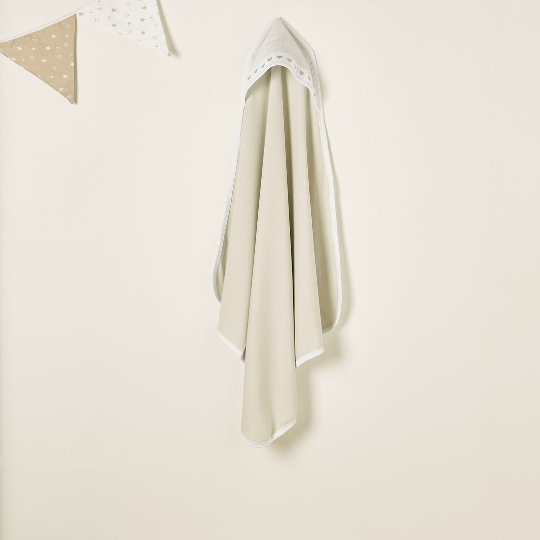Juniors Embroidered Receiving Blanket with Hood - 80x80 cm - HomeBabyNurseryBlankets & SwaddlesReceiving Blankets