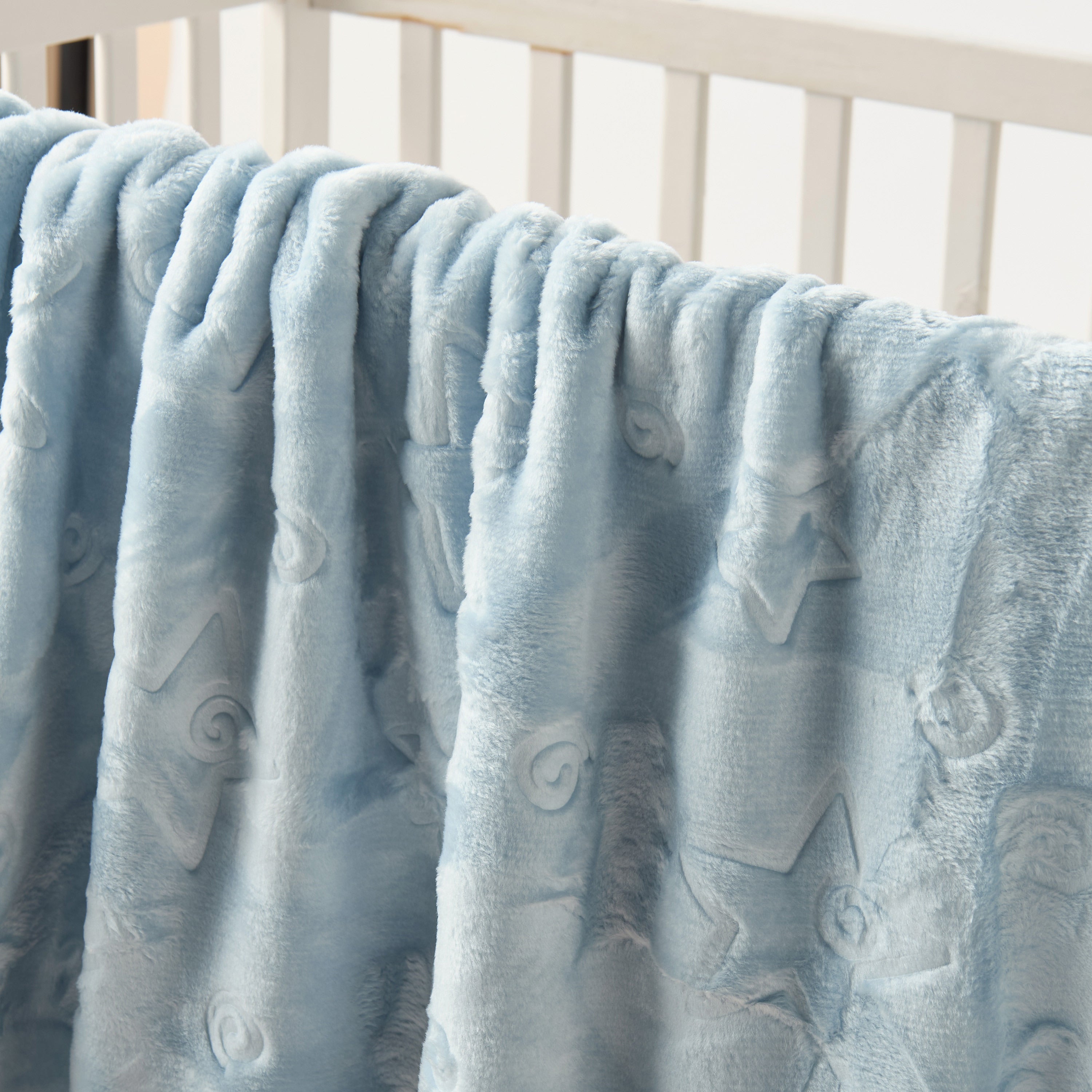 Pielsa All-Over Star Textured Blanket - 110x140 cm