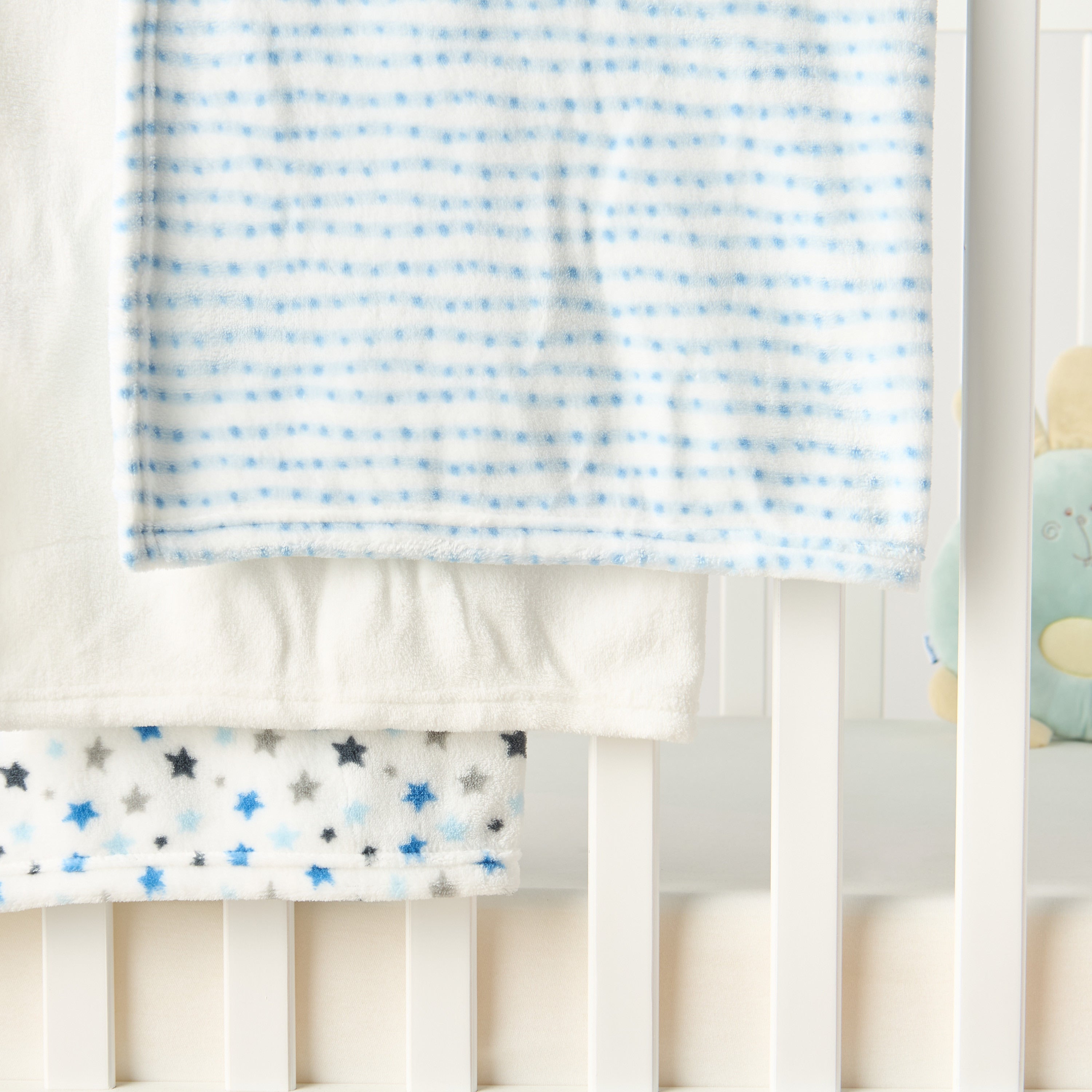 Juniors 3-Piece Assorted Fleece Raschel Blanket Set - 76x102 cm