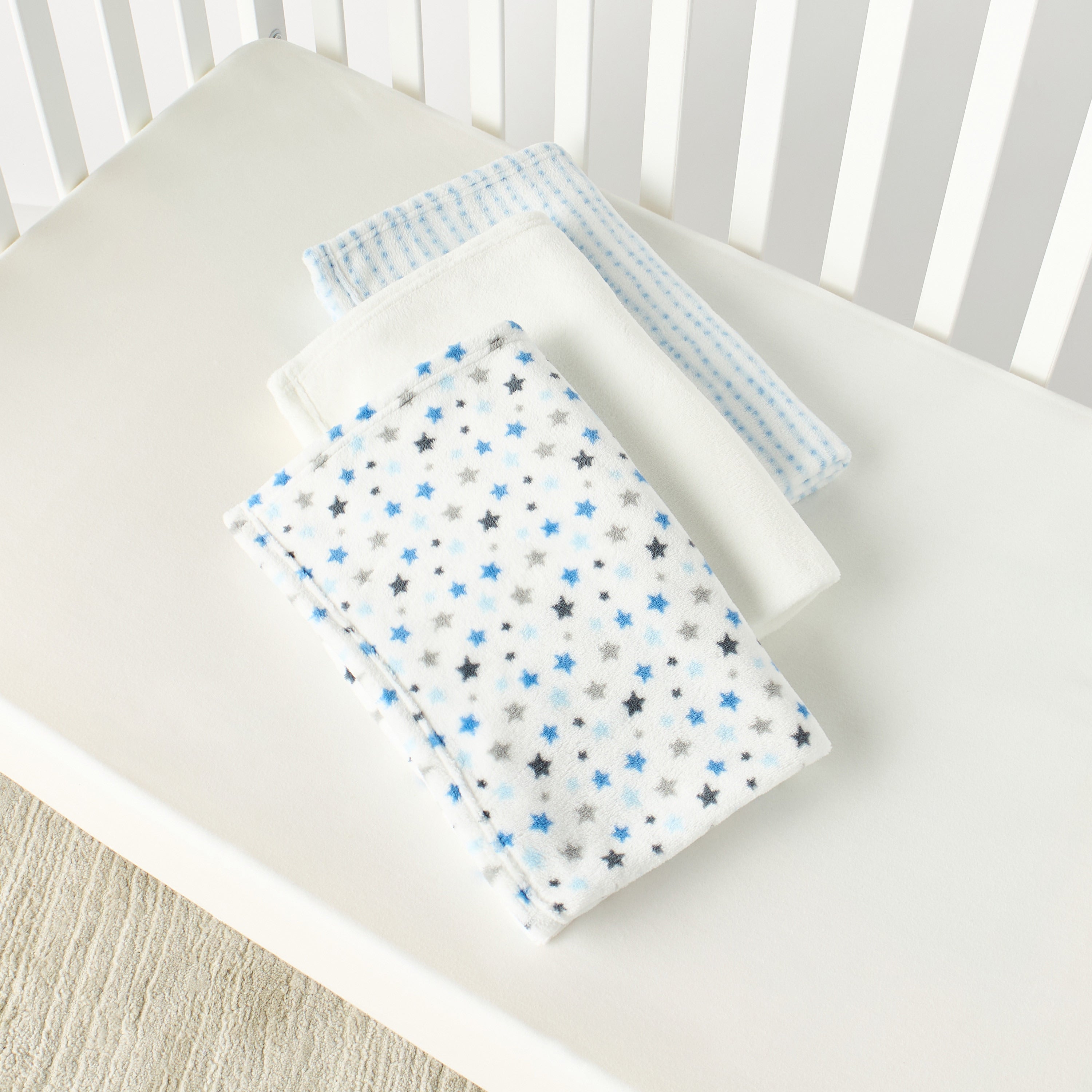 Juniors 3-Piece Assorted Fleece Raschel Blanket Set - 76x102 cm