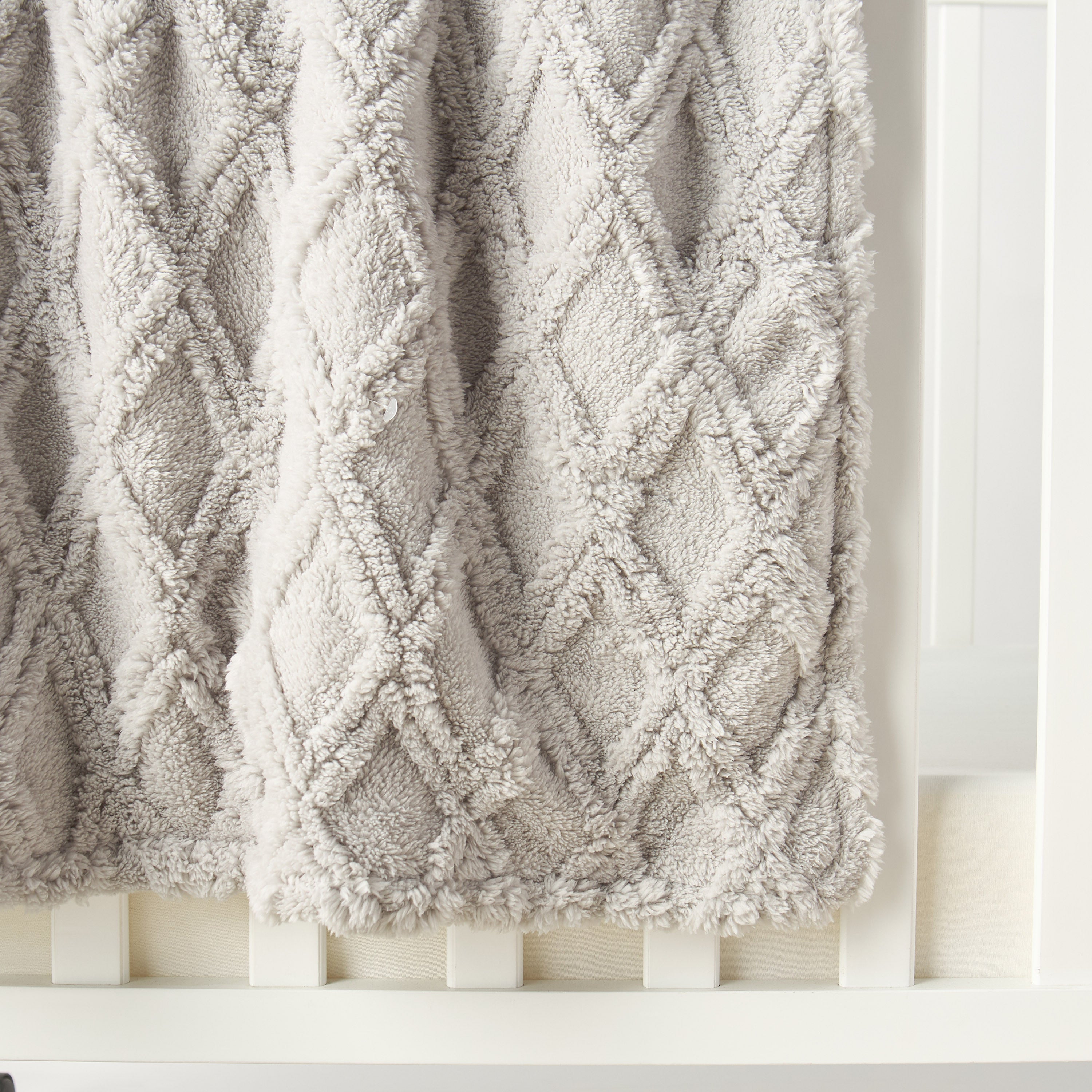 Juniors Textured Raschel Blanket - 76x102 cm