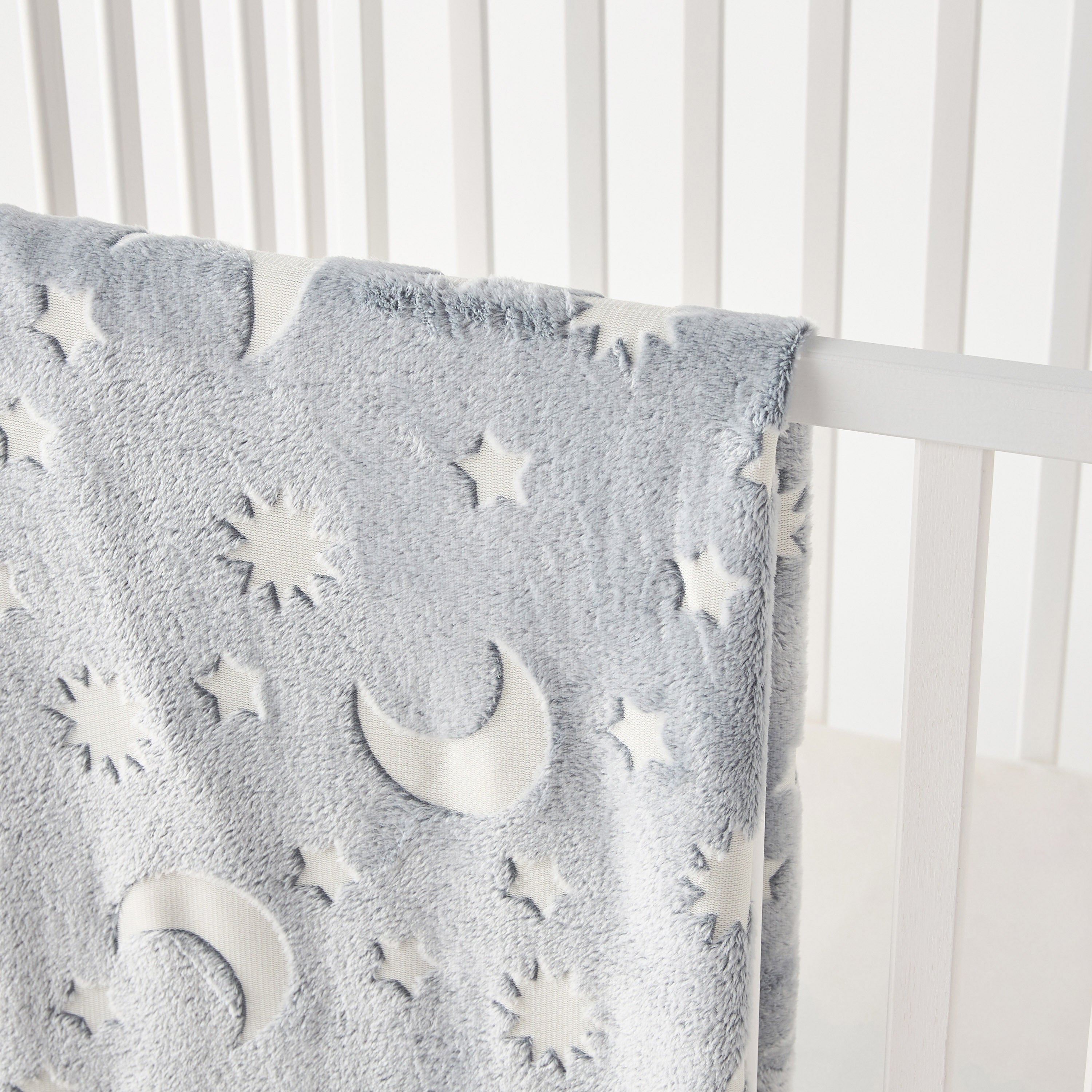 Juniors Star and Moon Textured Glow-in-the-Dark Raschel Blanket - 100x150 cm