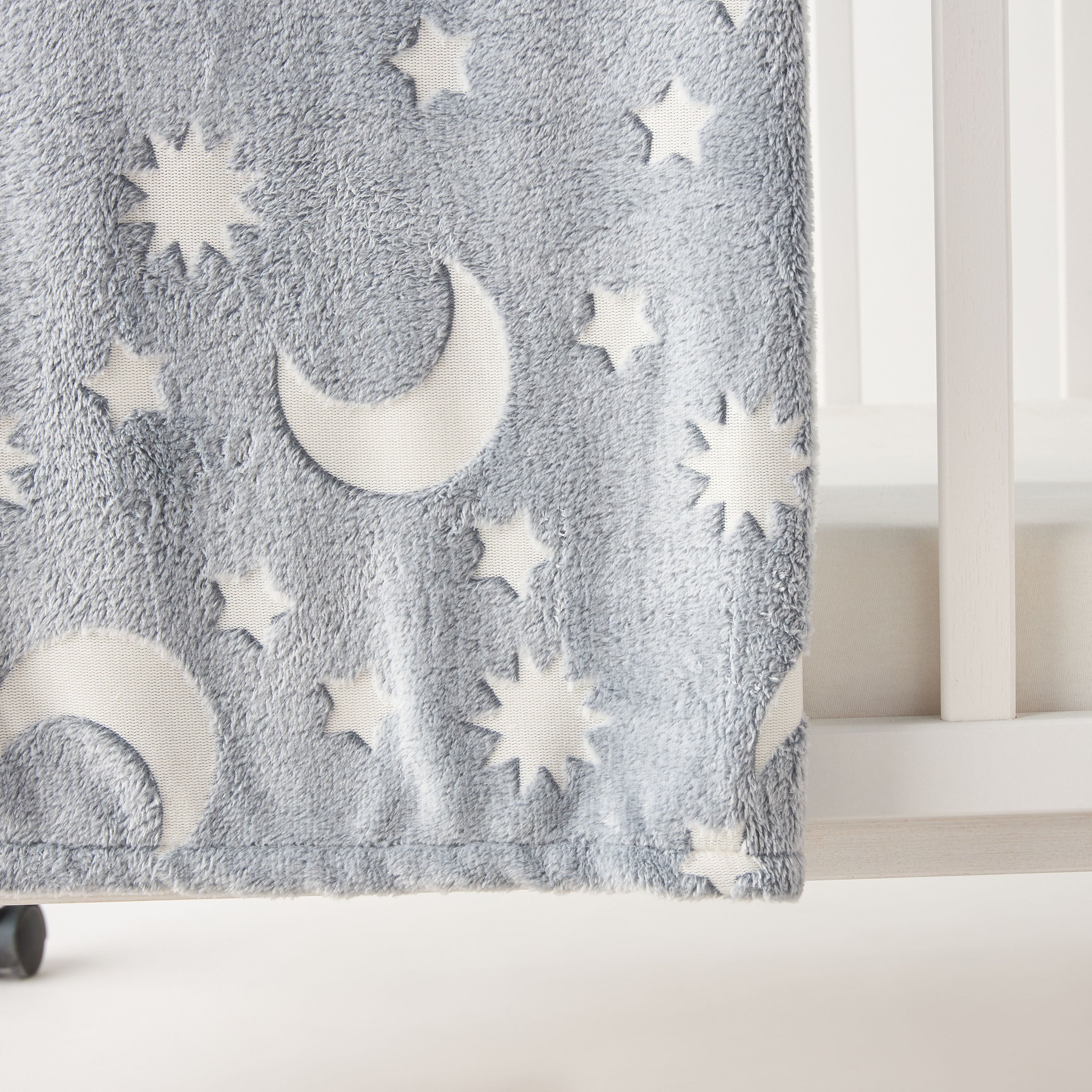 Juniors Star and Moon Textured Glow-in-the-Dark Raschel Blanket - 100x150 cm