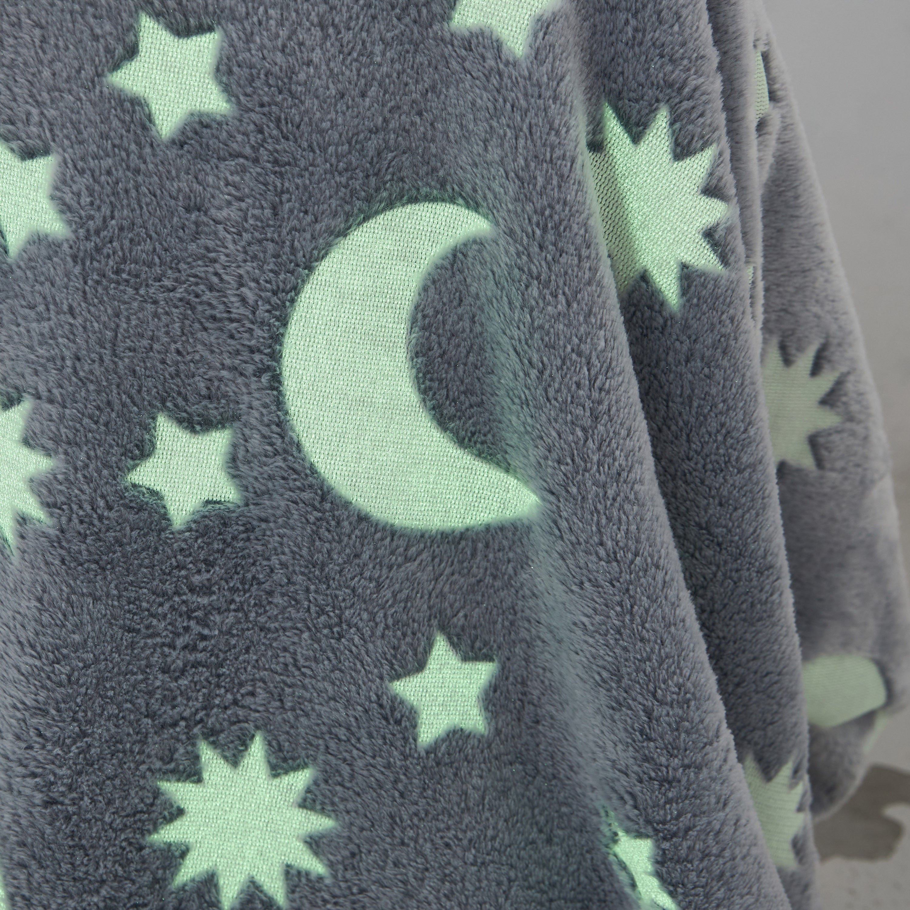 Juniors Star and Moon Textured Glow-in-the-Dark Raschel Blanket - 100x150 cm