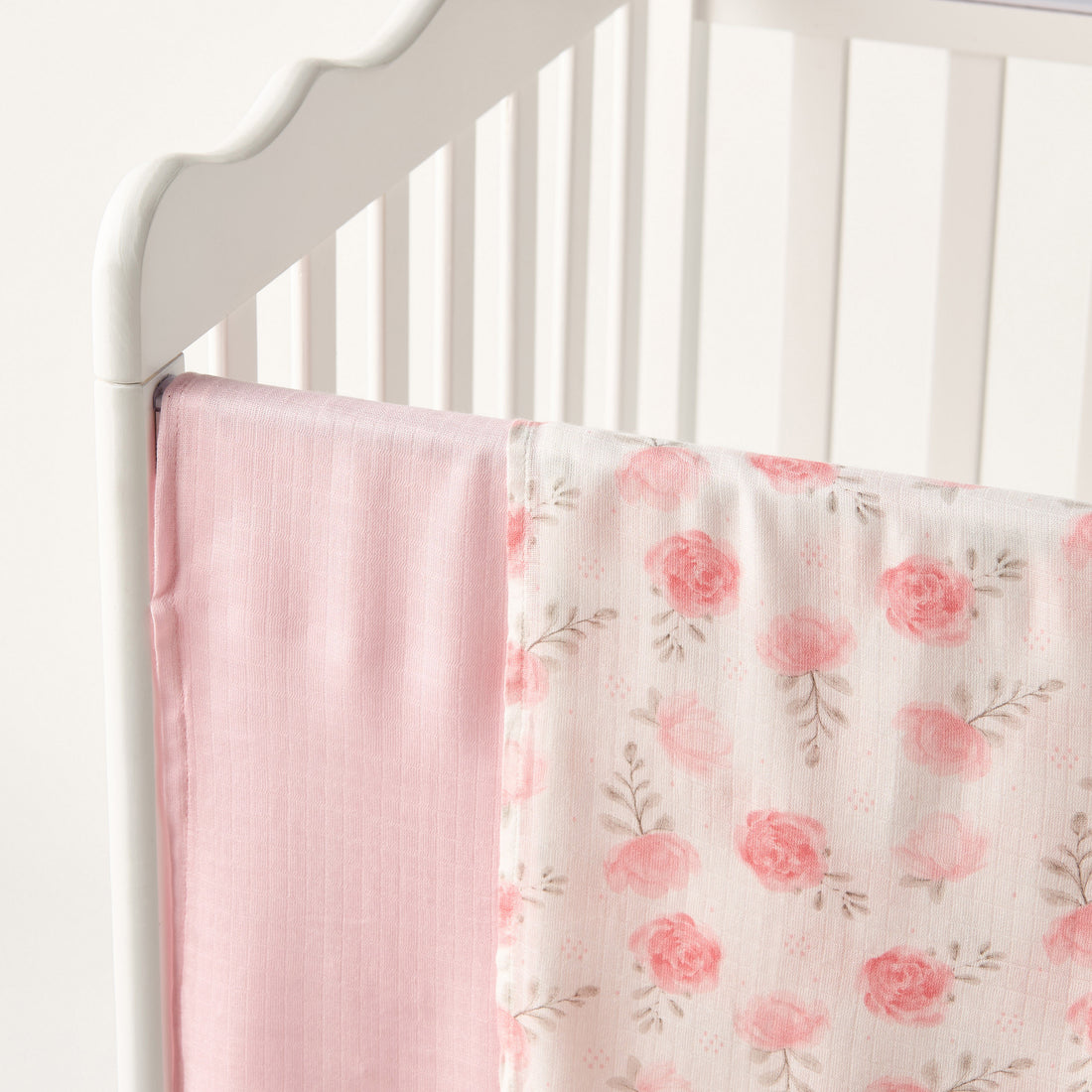 Giggles 2-Piece Assorted Muslin Swaddle Blanket Set