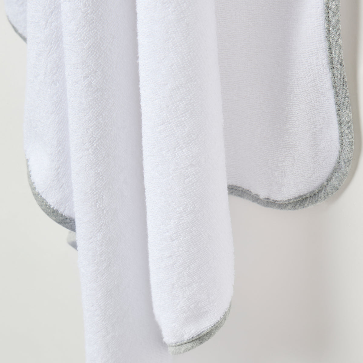 Giggles Printed Hooded Towel and Napkin Set