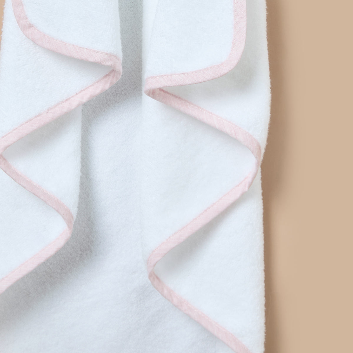 Giggles Coloublock Hooded Towel - 75x75 cm