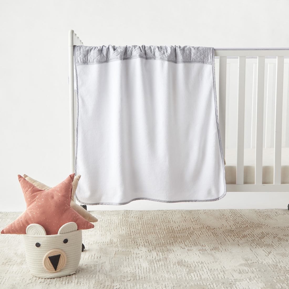 Giggles Sheep Applique Fleece Raschel Blanket