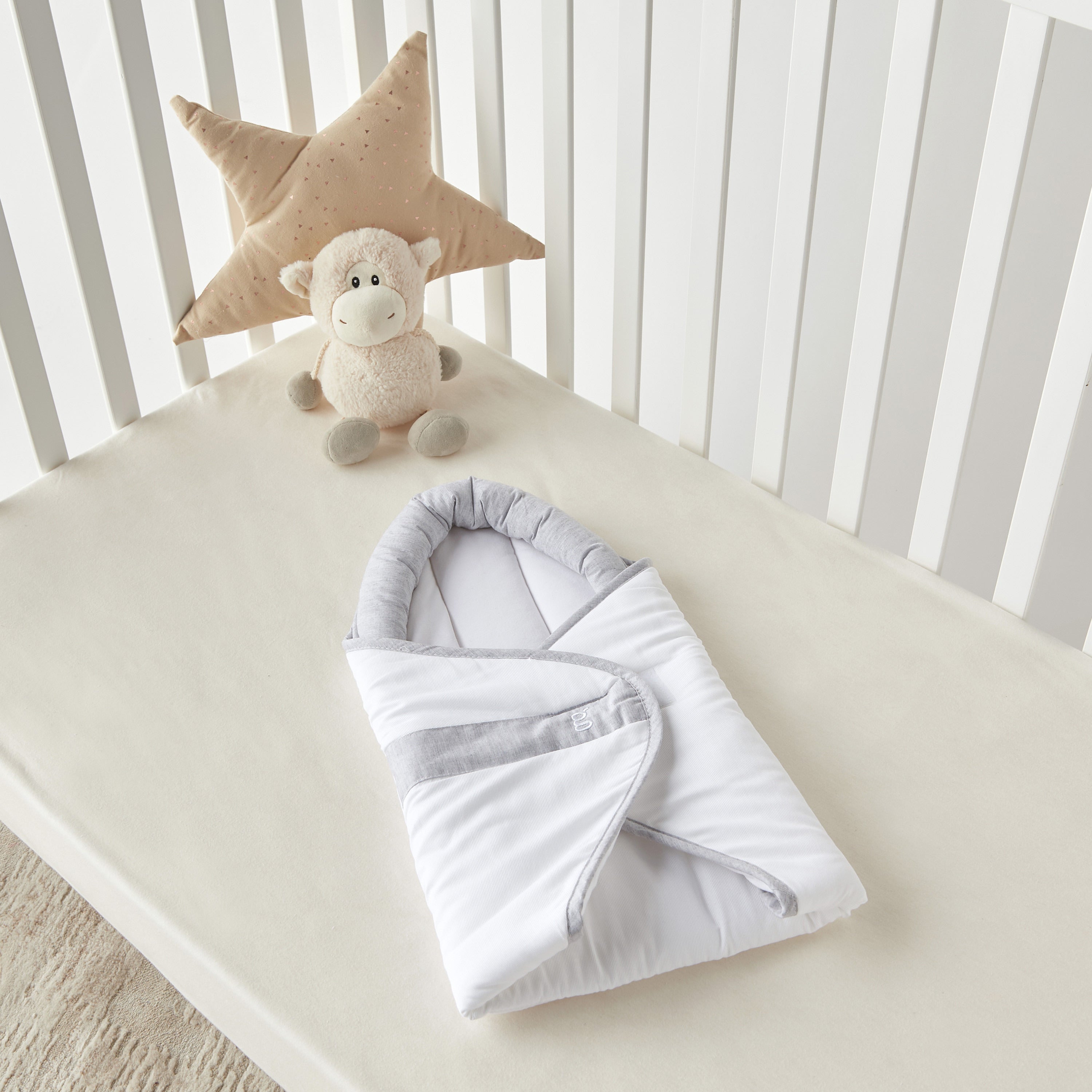 Giggles Solid Baby Swaddle Pod