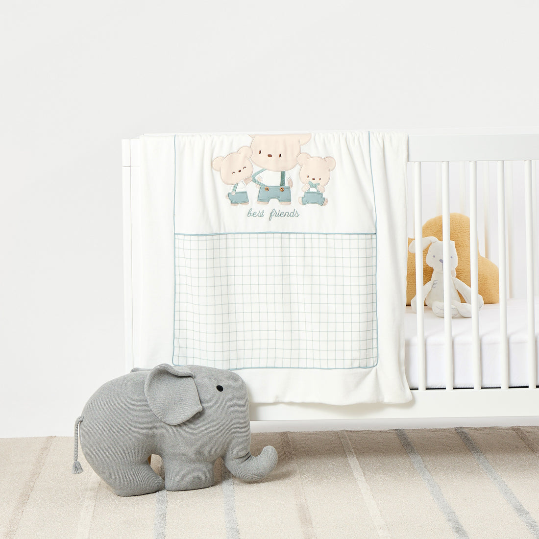 Juniors Applique Detail Raschel Blanket - 76x100 cm - HomeBabyNurseryBlankets & SwaddlesReceiving Blankets
