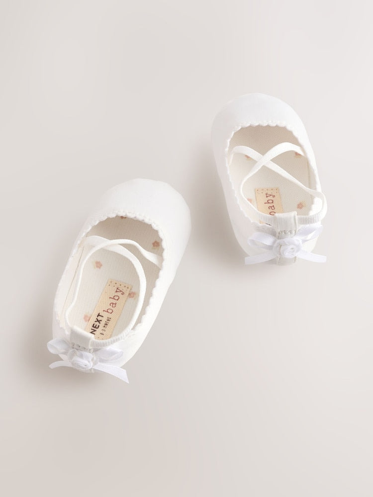 White Baby Bow Occassion Shoes (0-24mths) - Size Up To 3 Months (50 - 62cm)
