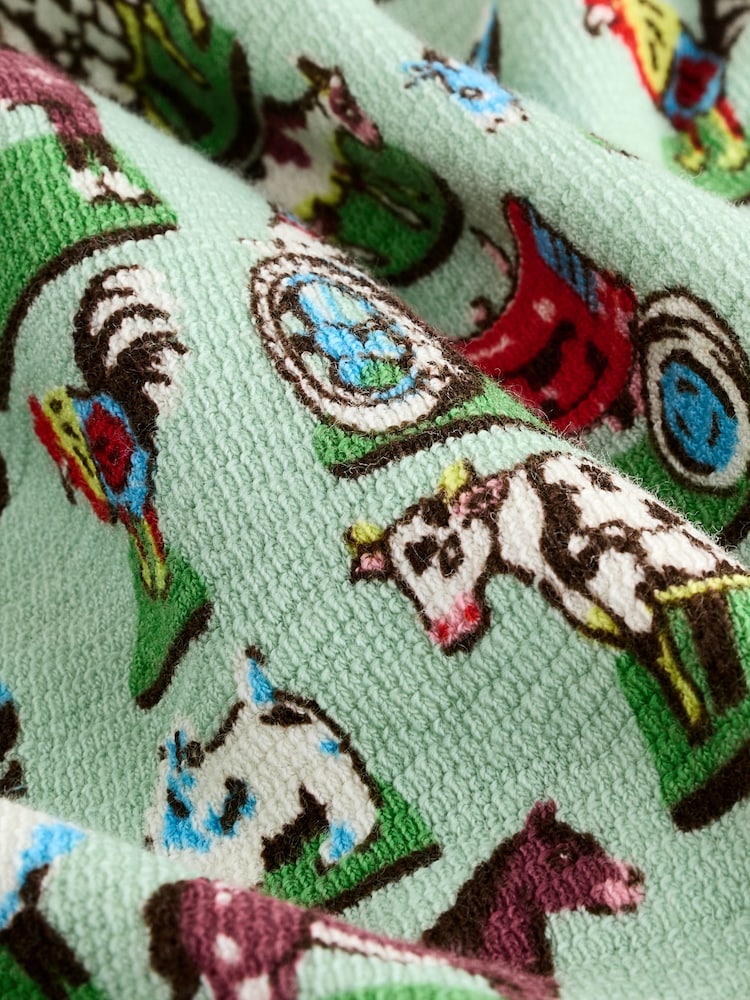 Green Farm Collared