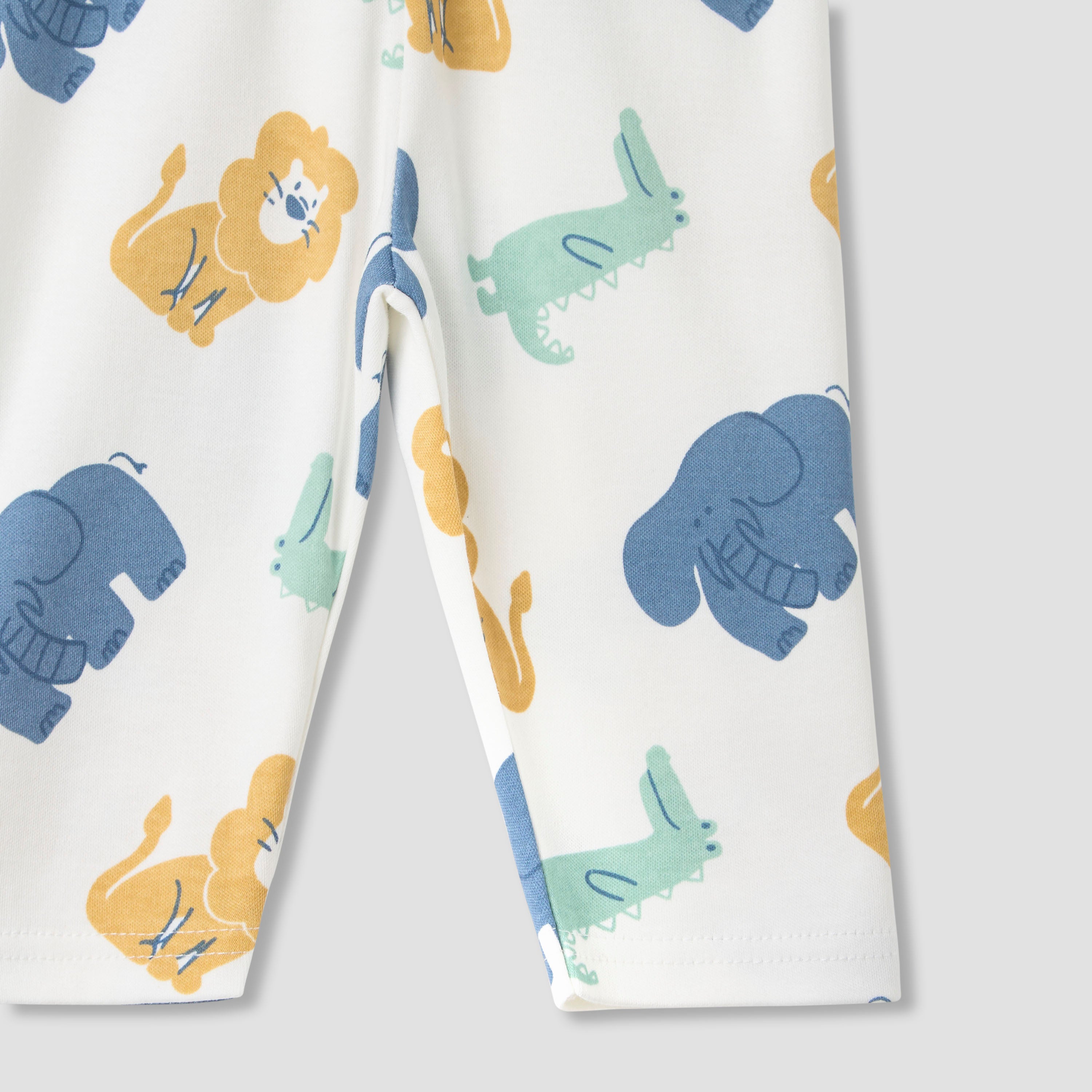 Juniors Printed T-shirt and Pyjama Set