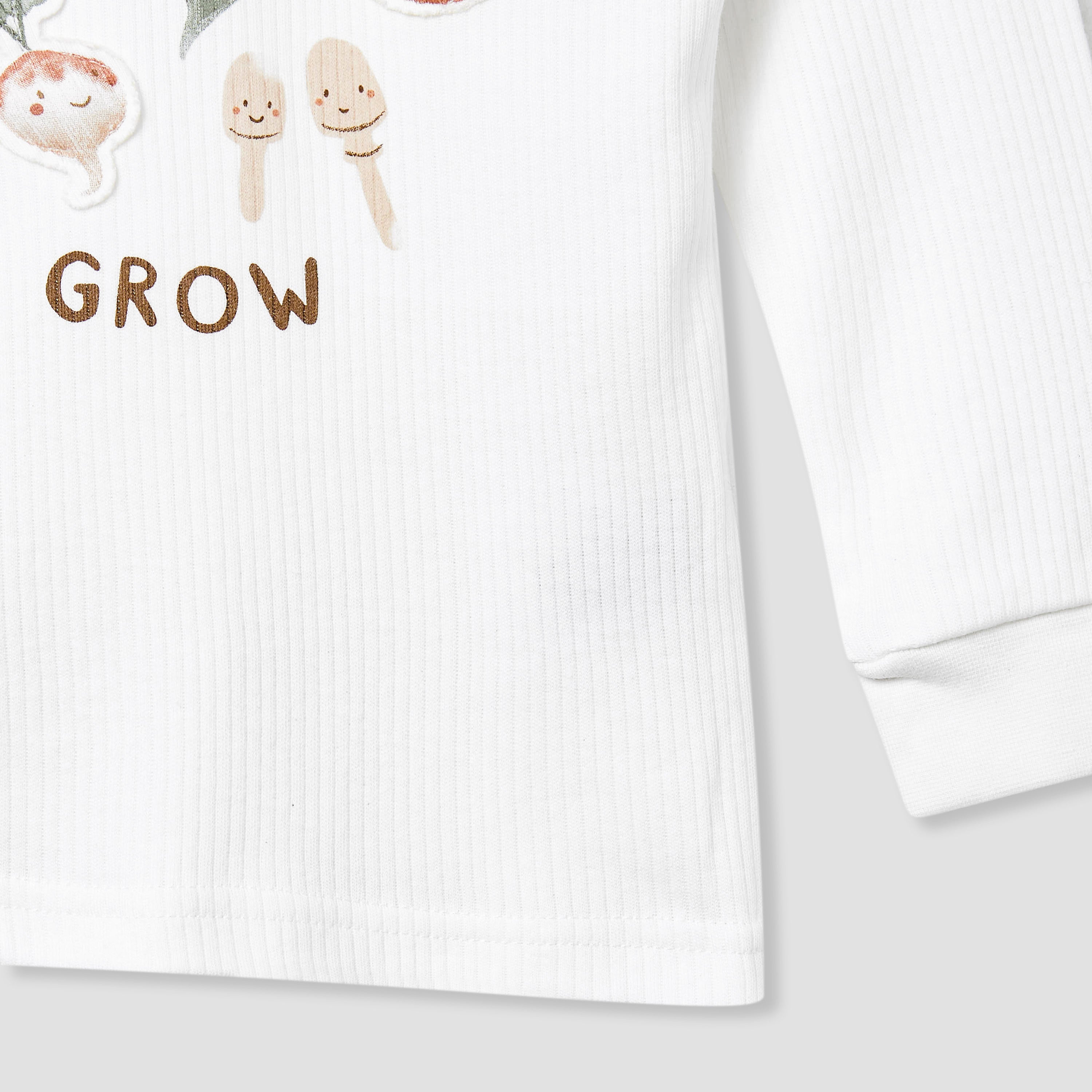 Juniors Vegetable Print T-shirt and Pyjama Set