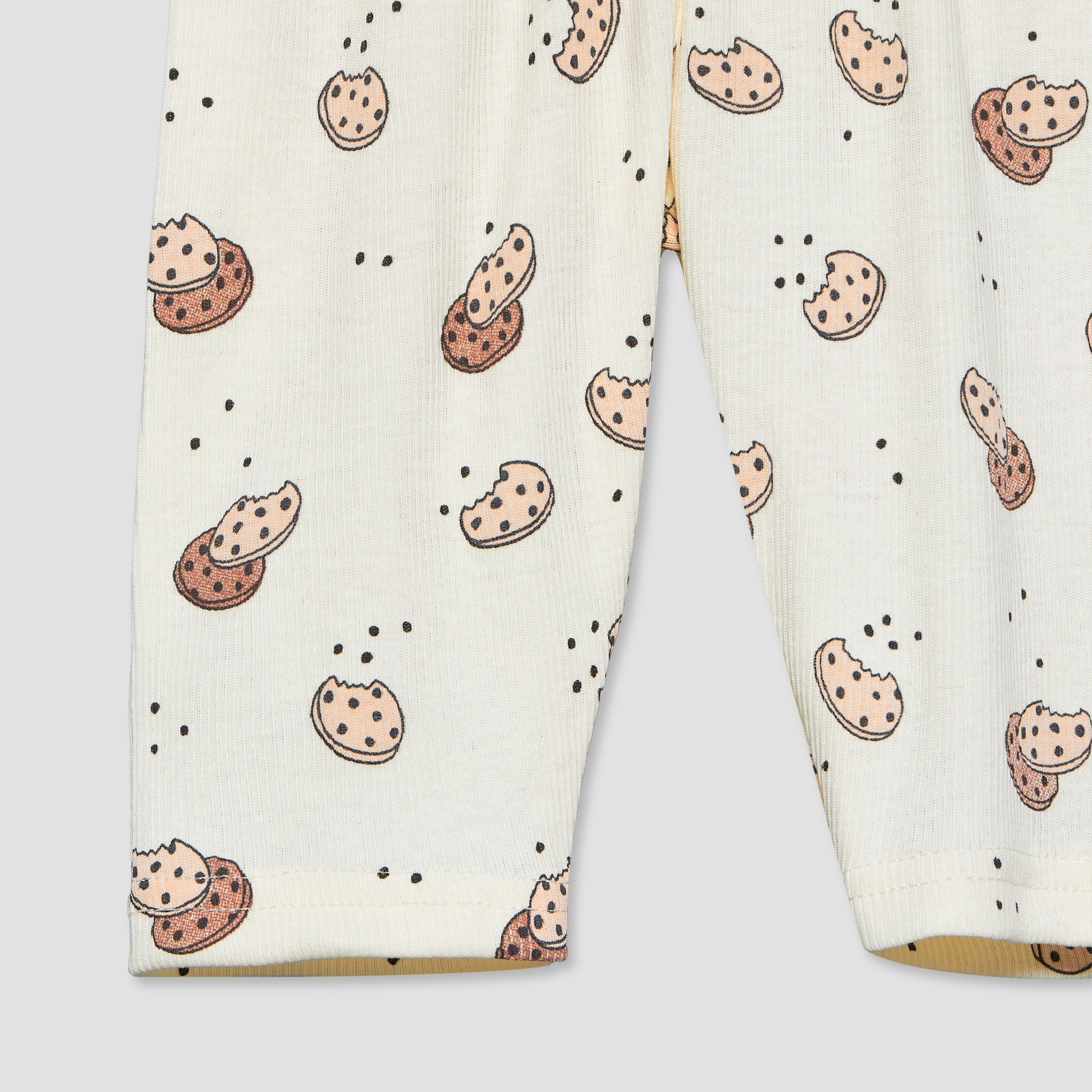 Juniors Cotton Crew Neck Long Sleeves Pyjama Set with Cookie Print