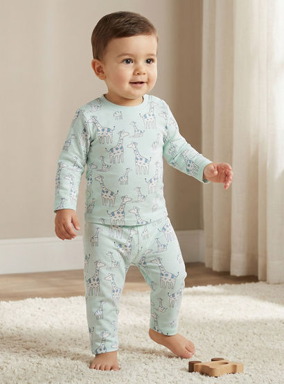 Juniors Giraffe Print T-shirt and Pyjama Set-baby-girls-clothing-nightwear-pyjamasets-image-1
