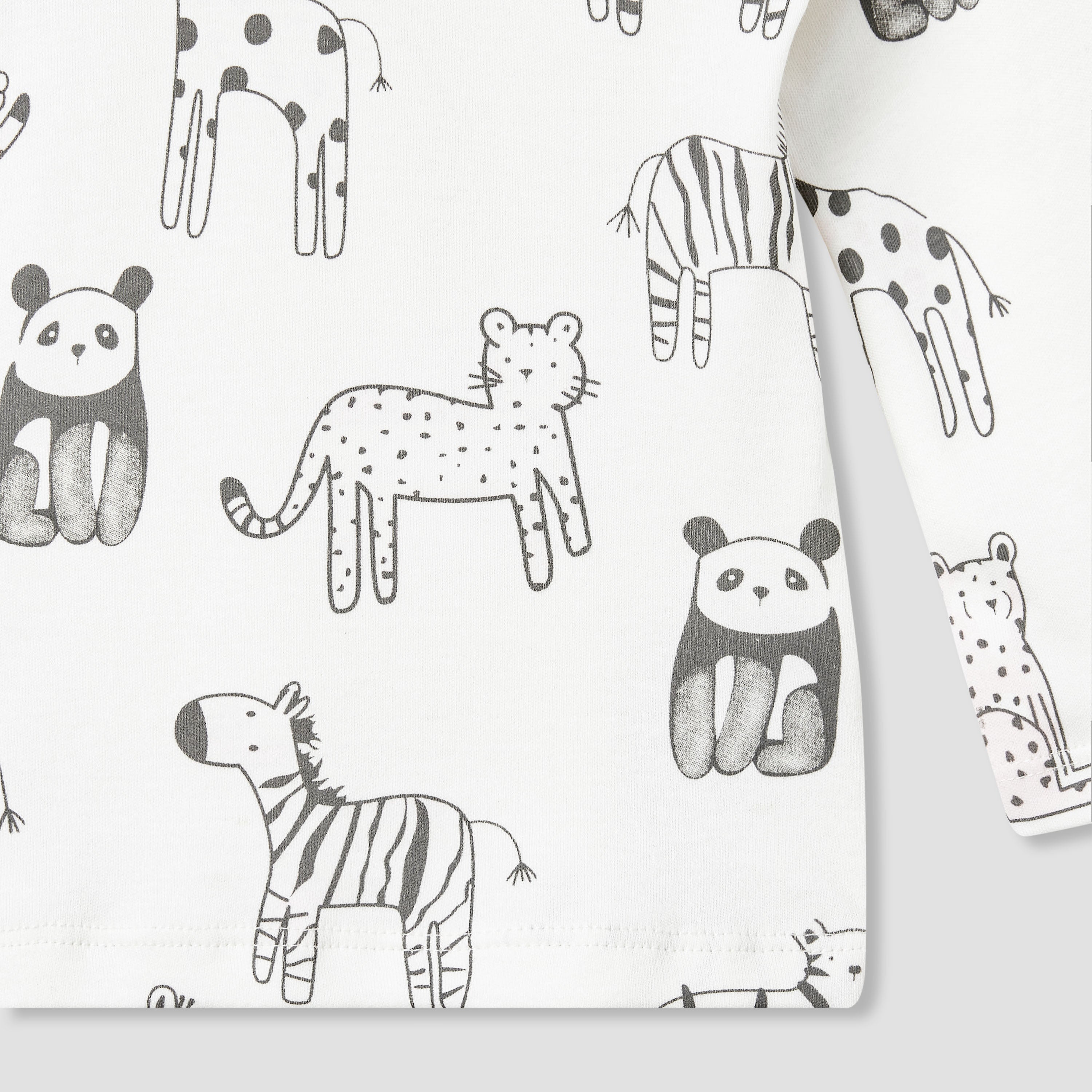 Juniors Animal Print T-shirt and Pyjama Set