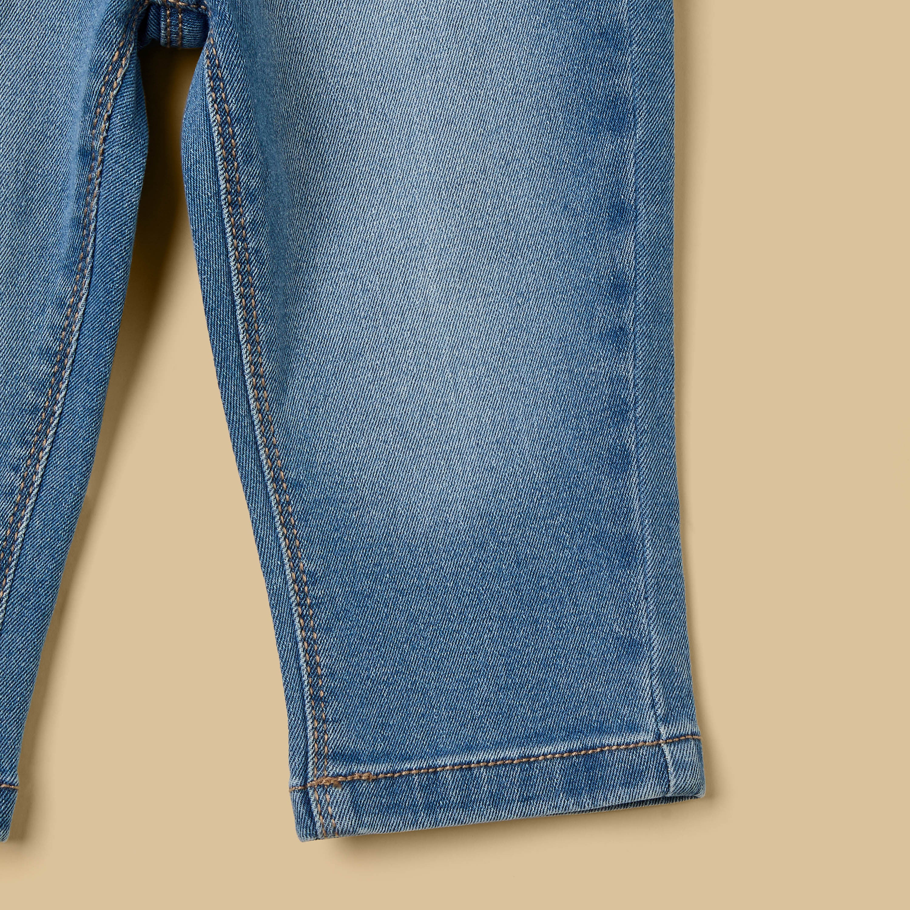 Full Length Jeans with Pockets and Button Closure