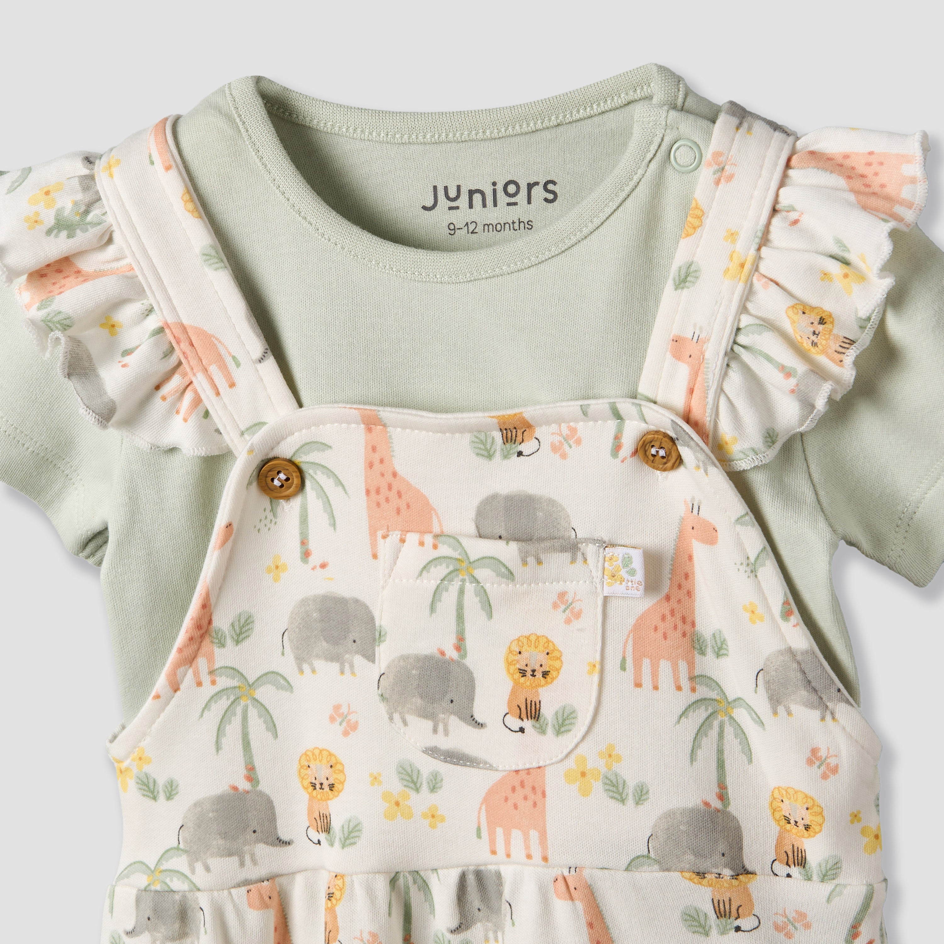 Juniors Round Neck Short Sleeves T-shirt and Dungaree Set with Safari Print