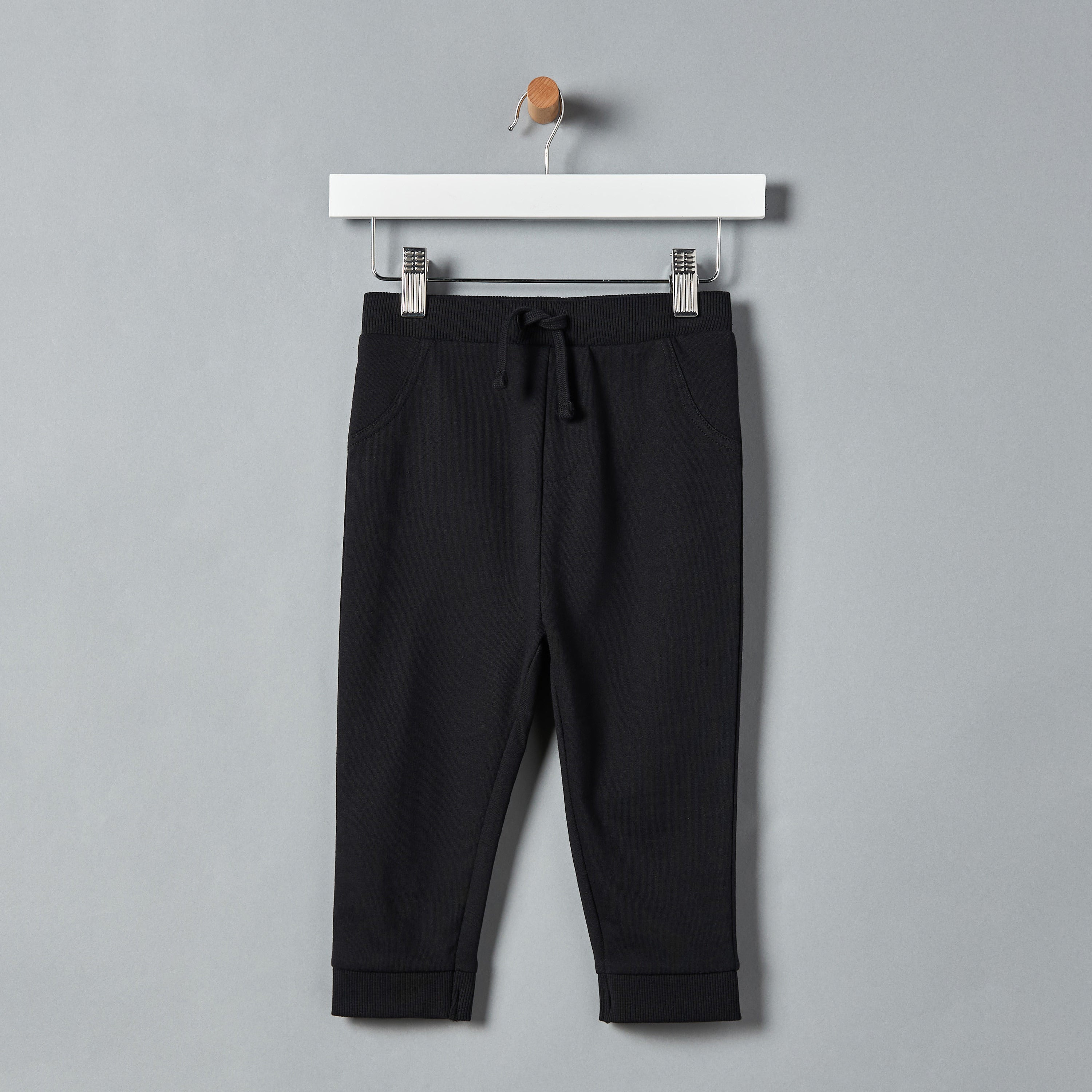 Plain Joggers - Black / 12-18 mths