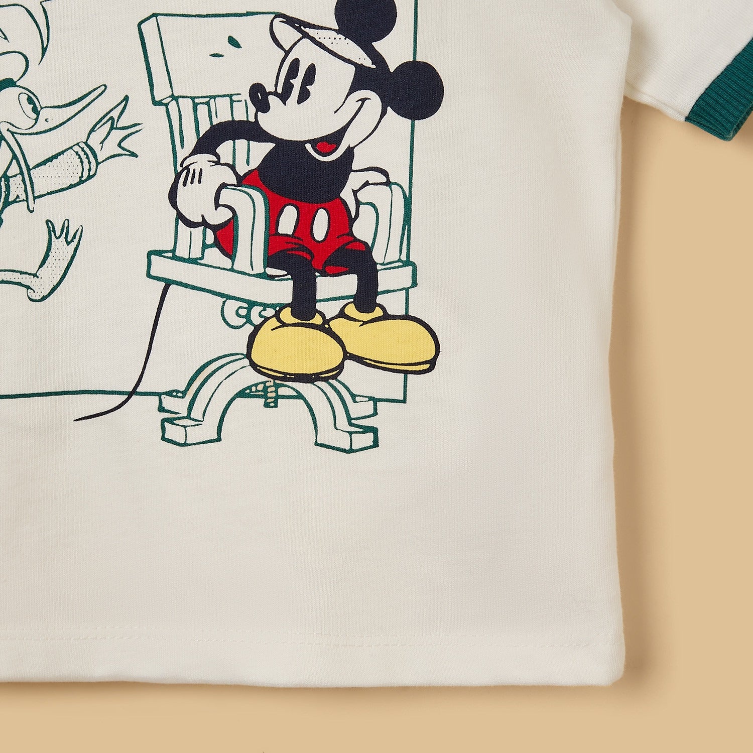Mickey Mouse Print T-shirt and Shorts Set
