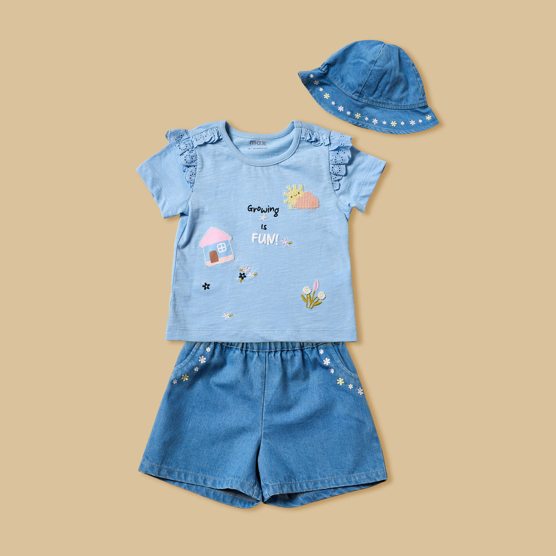 Applique Detail T-shirt with Shorts and Cap Set