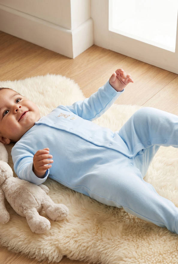 Juniors Cotton Round Neck Long Sleeves Sleepsuit with Snap Button Closure