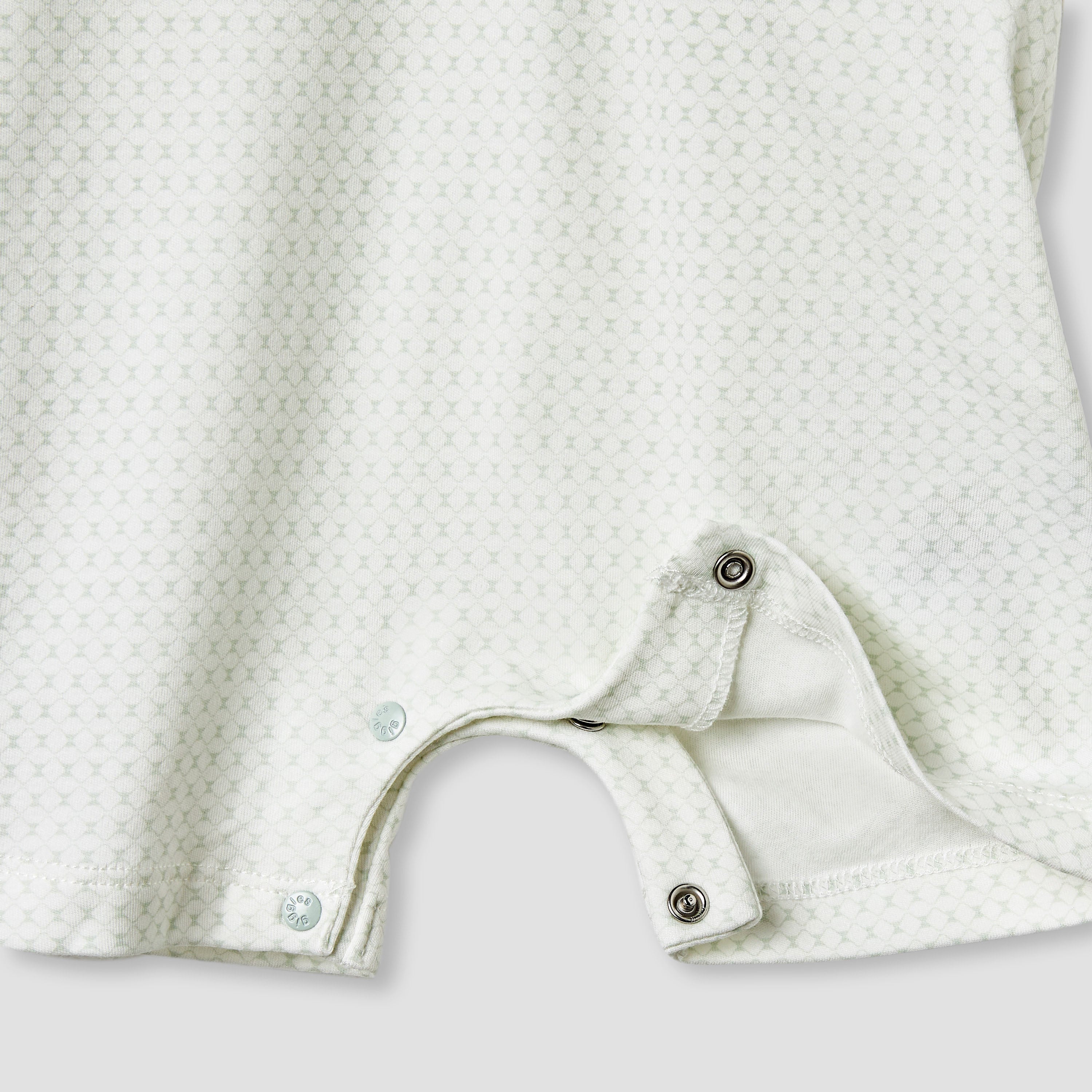 Giggles Printed Romper with Short Sleeves