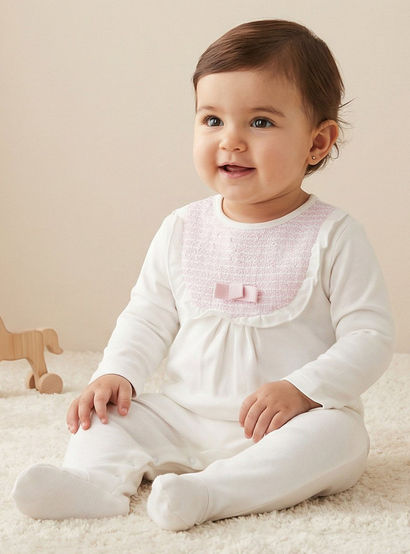 Giggles Bow Accent Closed Feet Sleepsuit with Long Sleeves-baby-girls-clothing-nightwear-sleepsuits-image-1