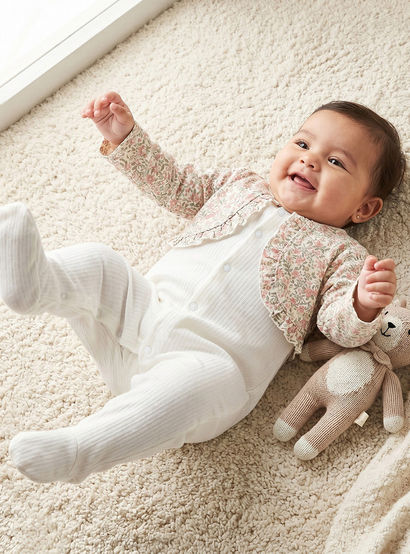 Juniors Cotton Round Neck Long Sleeves Sleepsuit with Floral Print-baby-girls-clothing-nightwear-sleepsuits-image-1