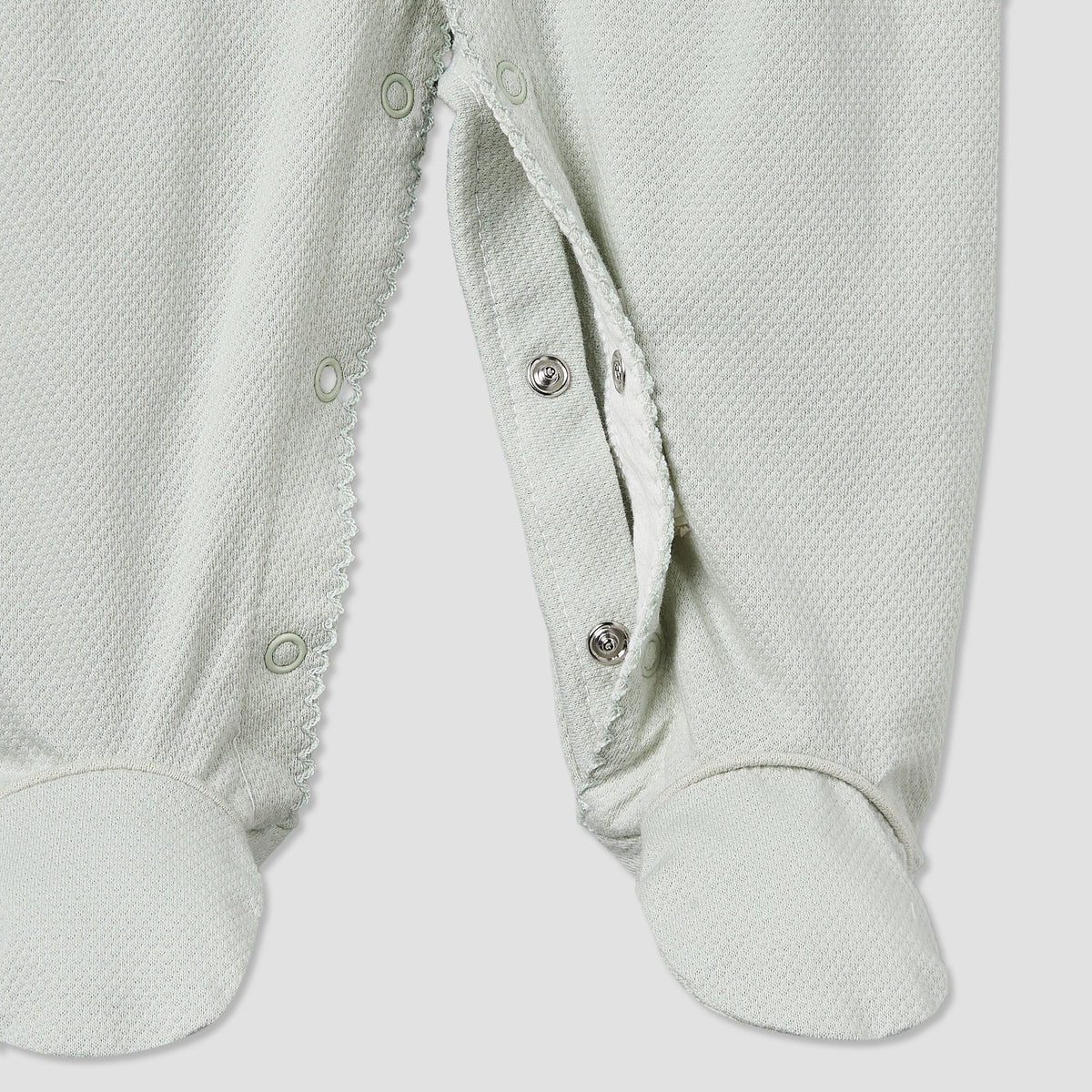 Giggles Cotton Round Neck Long Sleeve Sleepsuit with Snap Button Closure