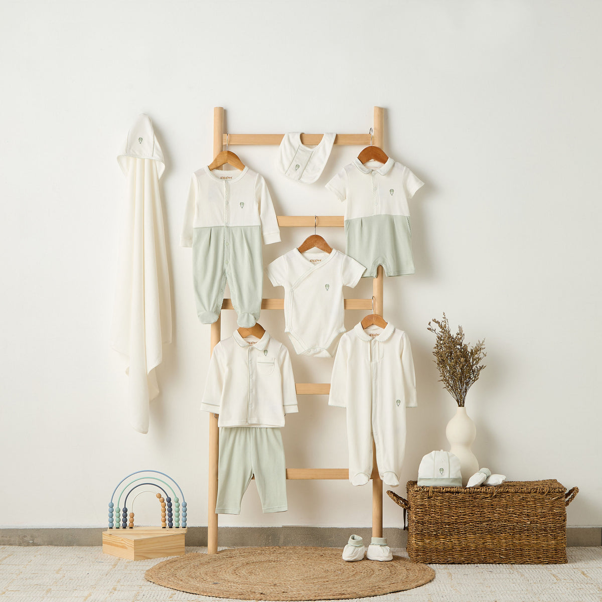 Giggles V- Neck Short Sleeves Bodysuit with Textured Pattern