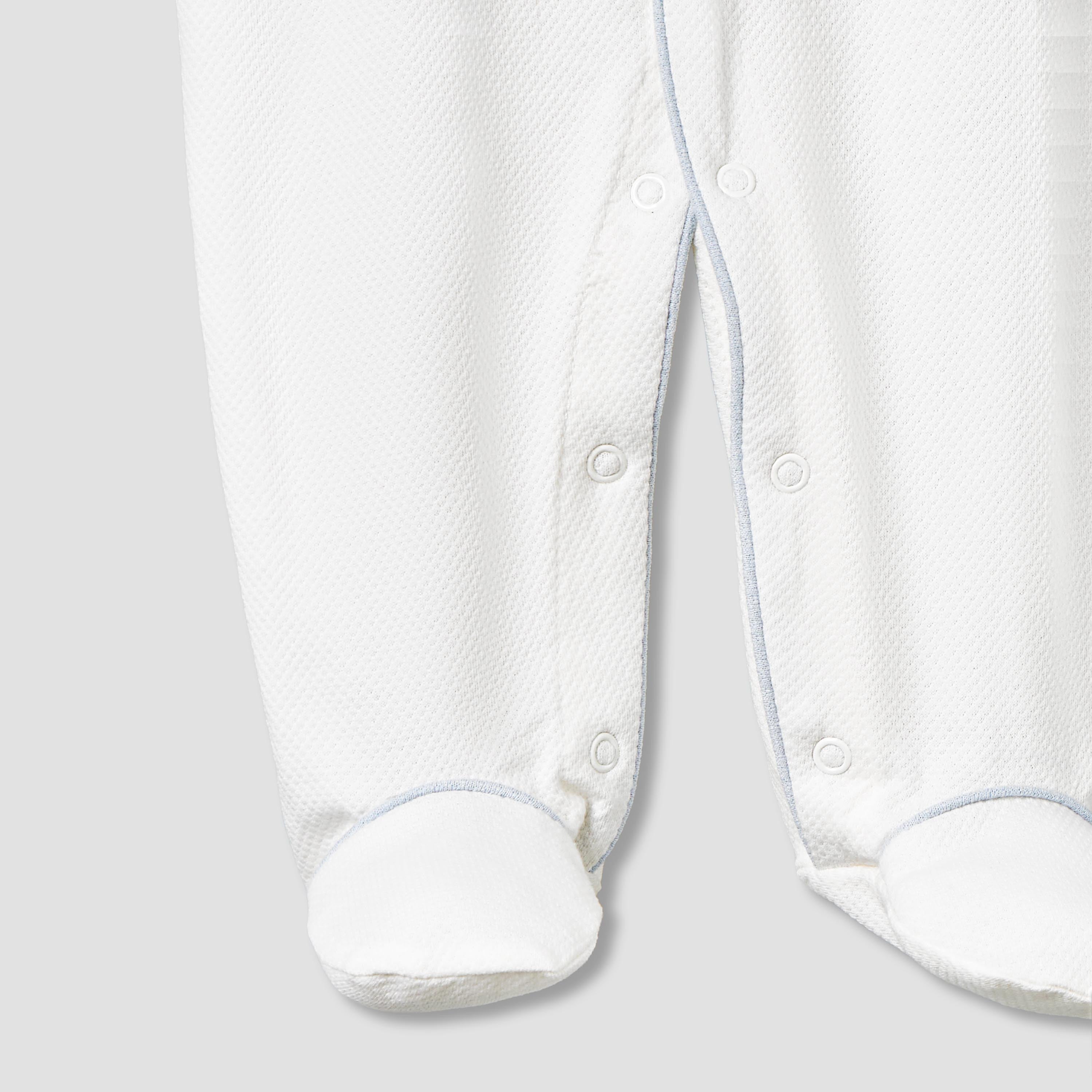 Giggles Cotton Collared Long Sleeves Sleepsuit with Snap Button Closure