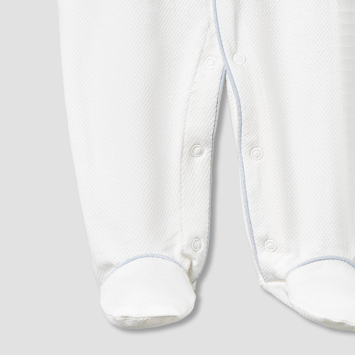 Giggles Cotton Collared Long Sleeves Sleepsuit with Snap Button Closure