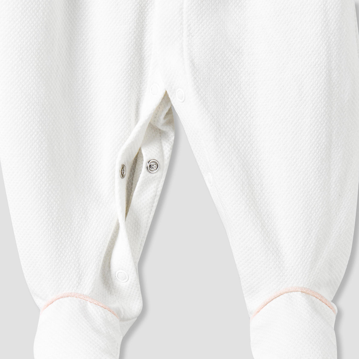 Giggles Cotton Collared Long Sleeves Sleepsuit with Snap Button Closure