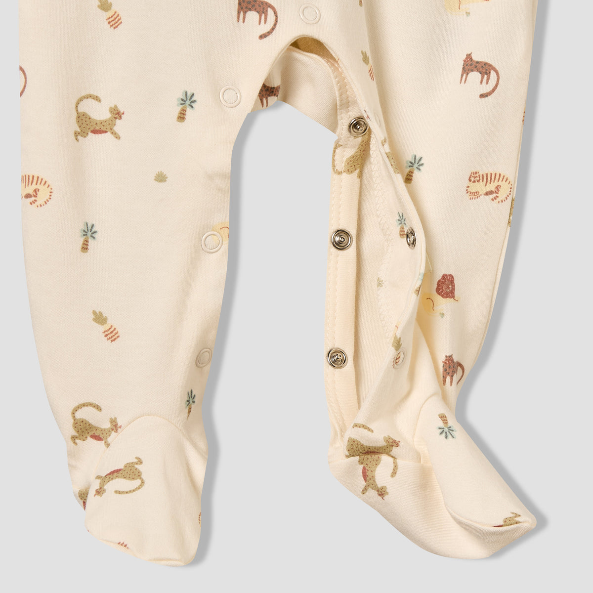 Juniors Cotton Collared Long Sleeves Sleepsuit with Safari Print
