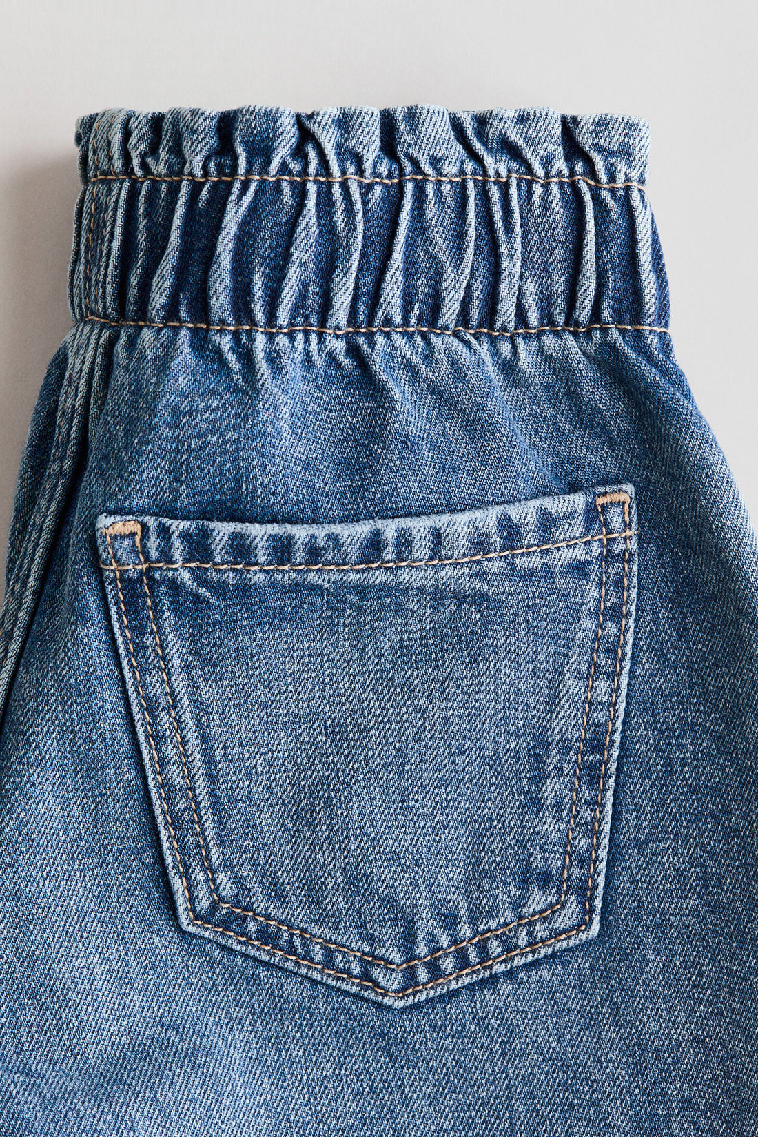 Loose Fit Denim shorts