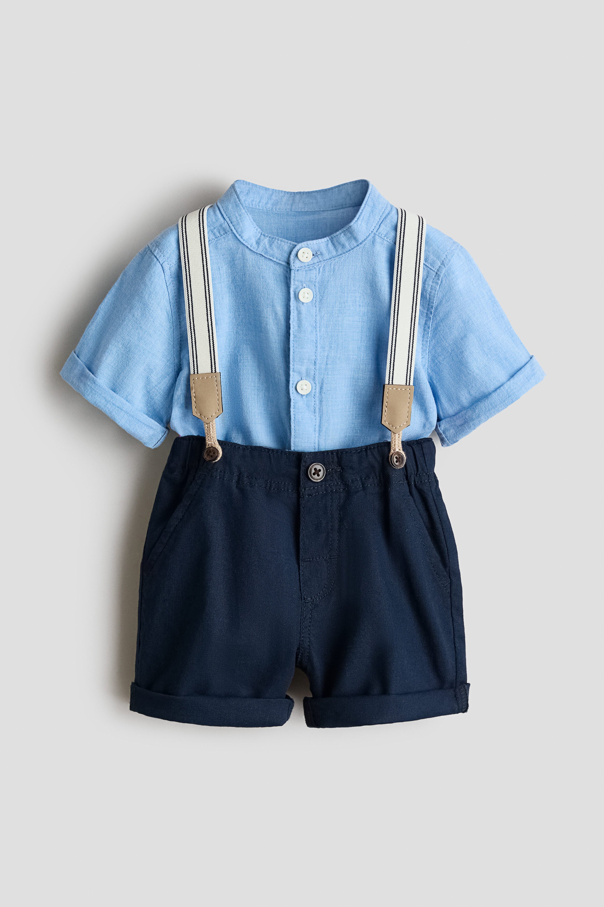 2-piece set with braces