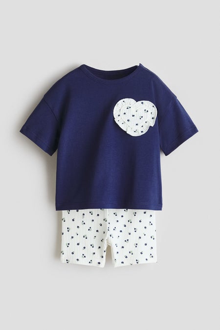 2-piece top and cycling shorts set