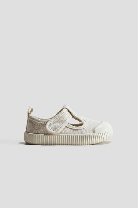 Cotton sandals