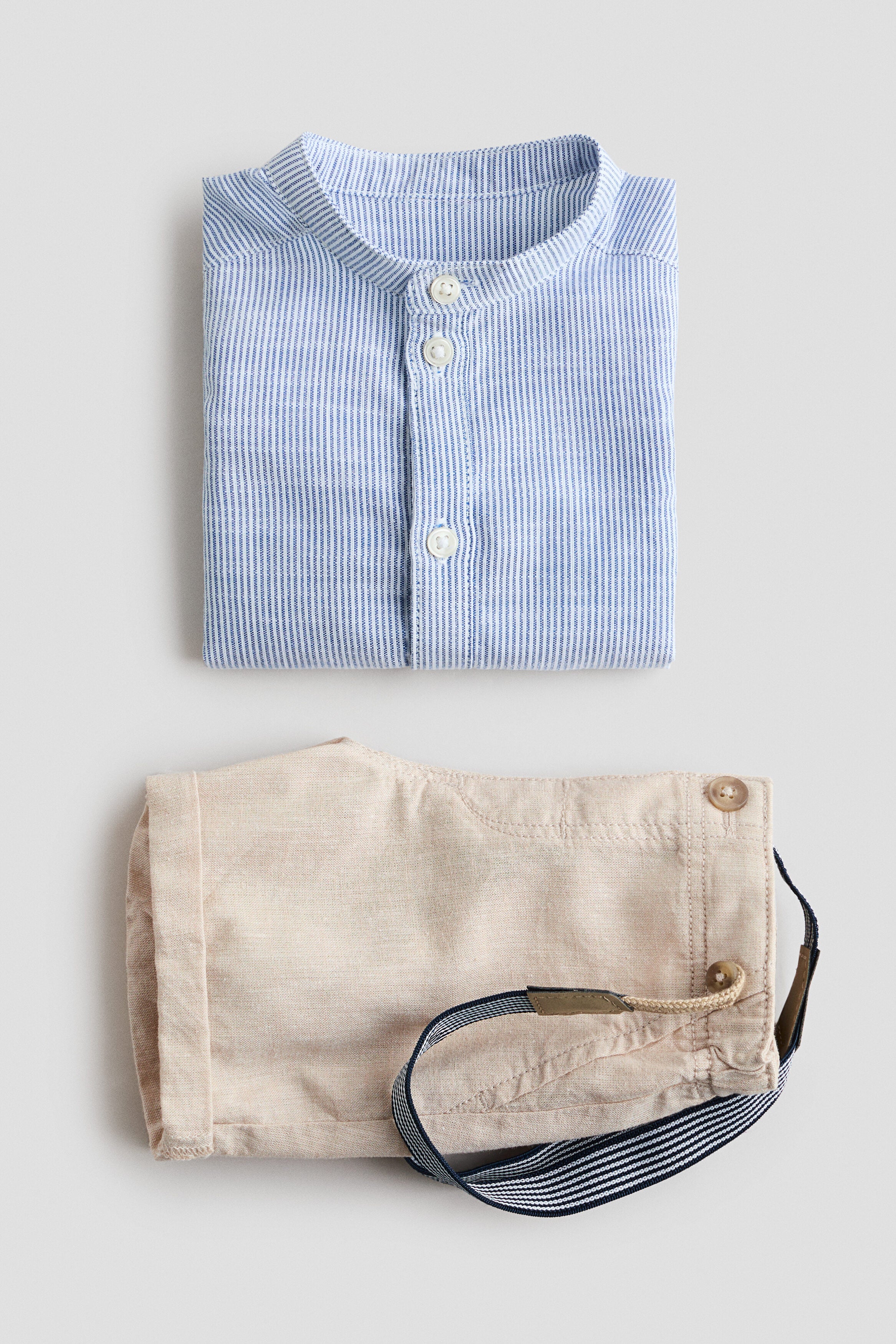 2-piece set with braces