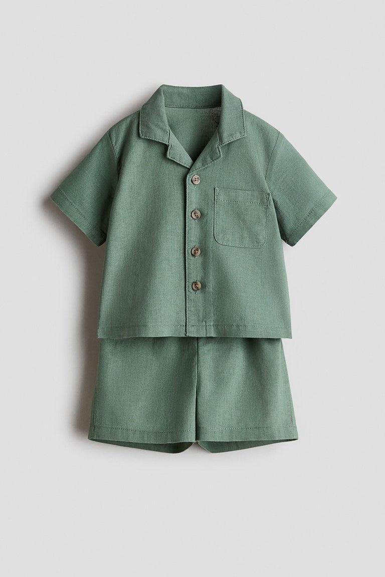 2-piece linen set Image 1 of 2